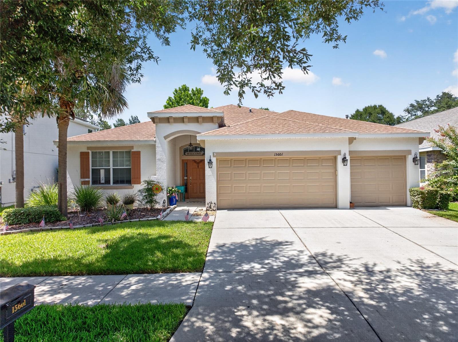 15601 Starling Water Dr photo 1