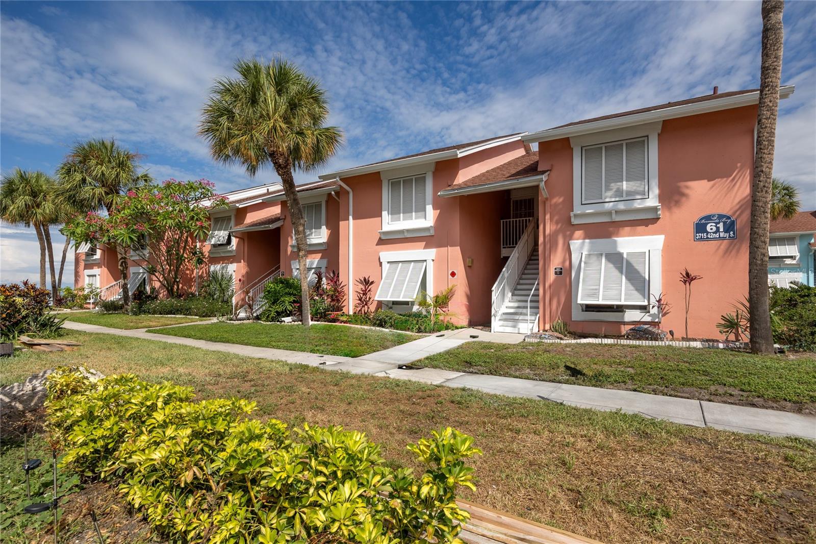 3715 42nd Way S #L photo 1