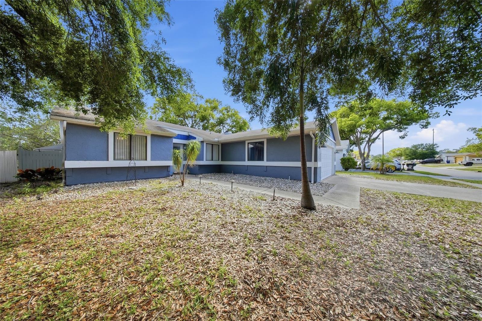 7850 Royal Stewart Dr photo 1