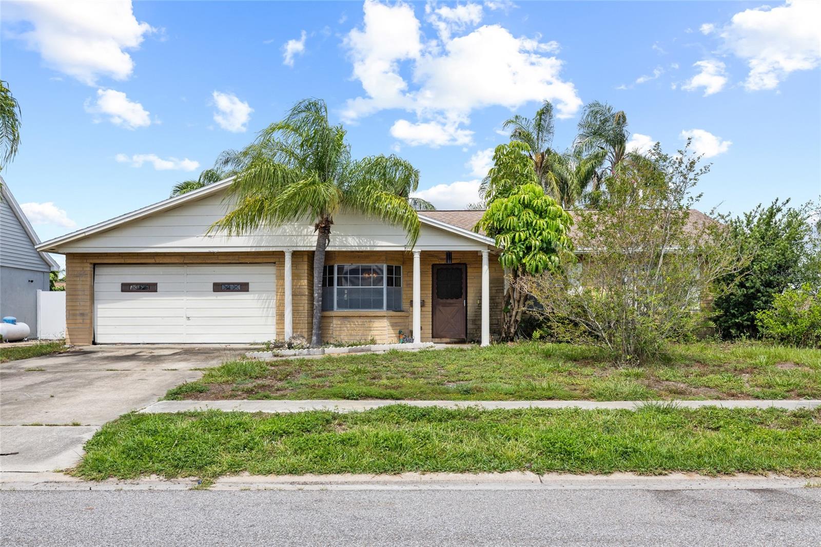 4709 Travertine Dr photo 1