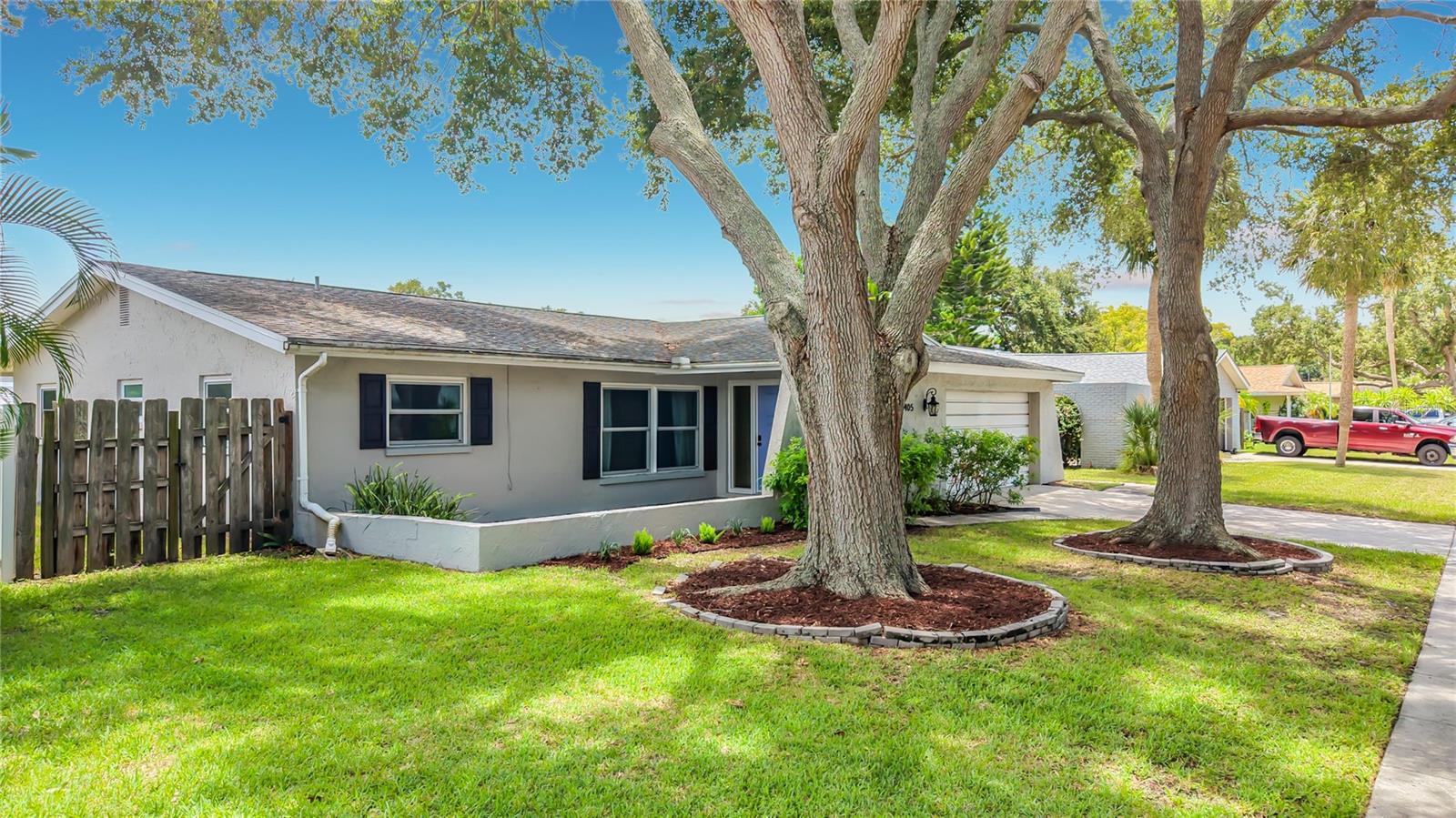 1405 Overcash Dr photo 1