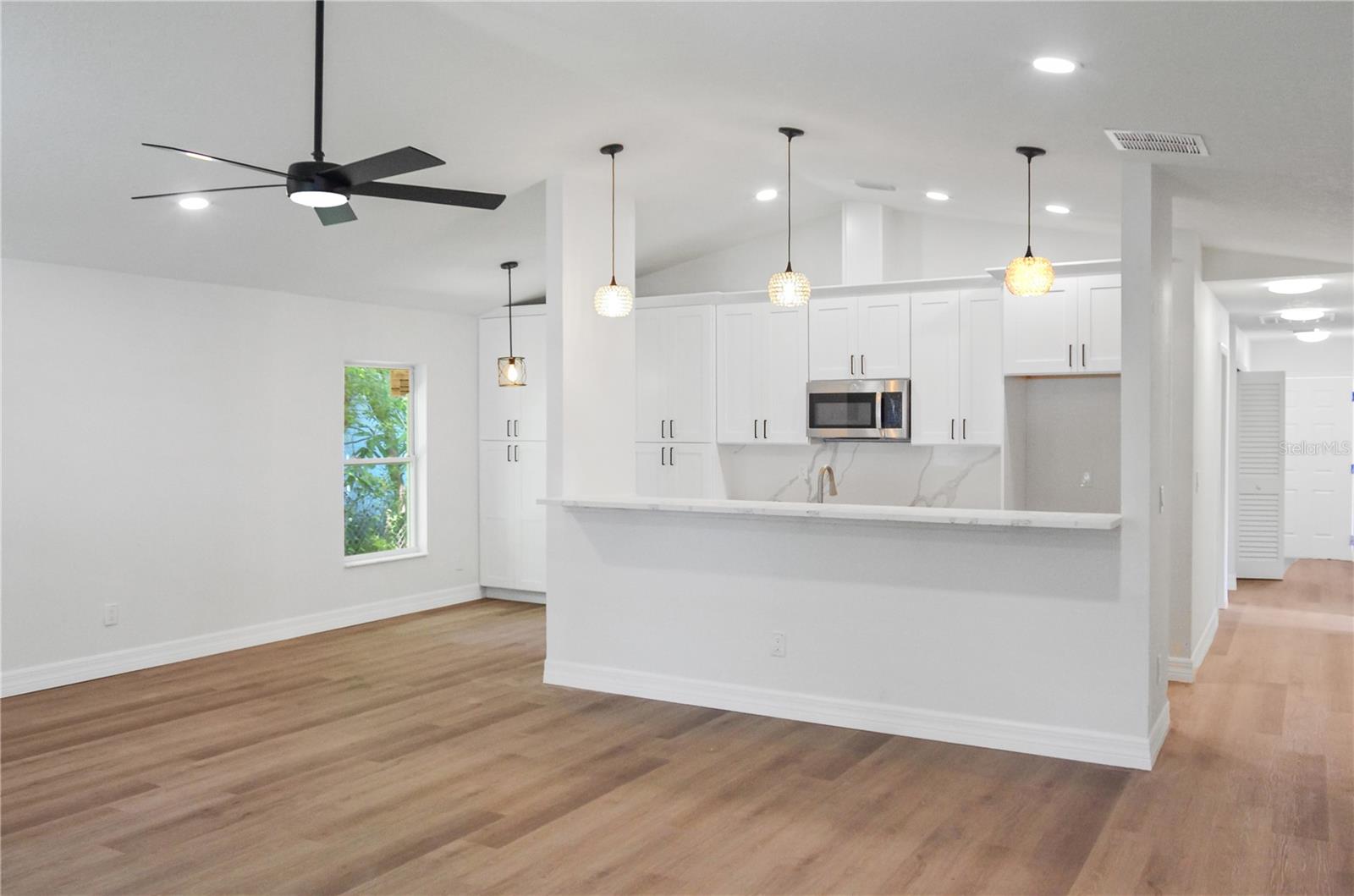 2014 E Wood St