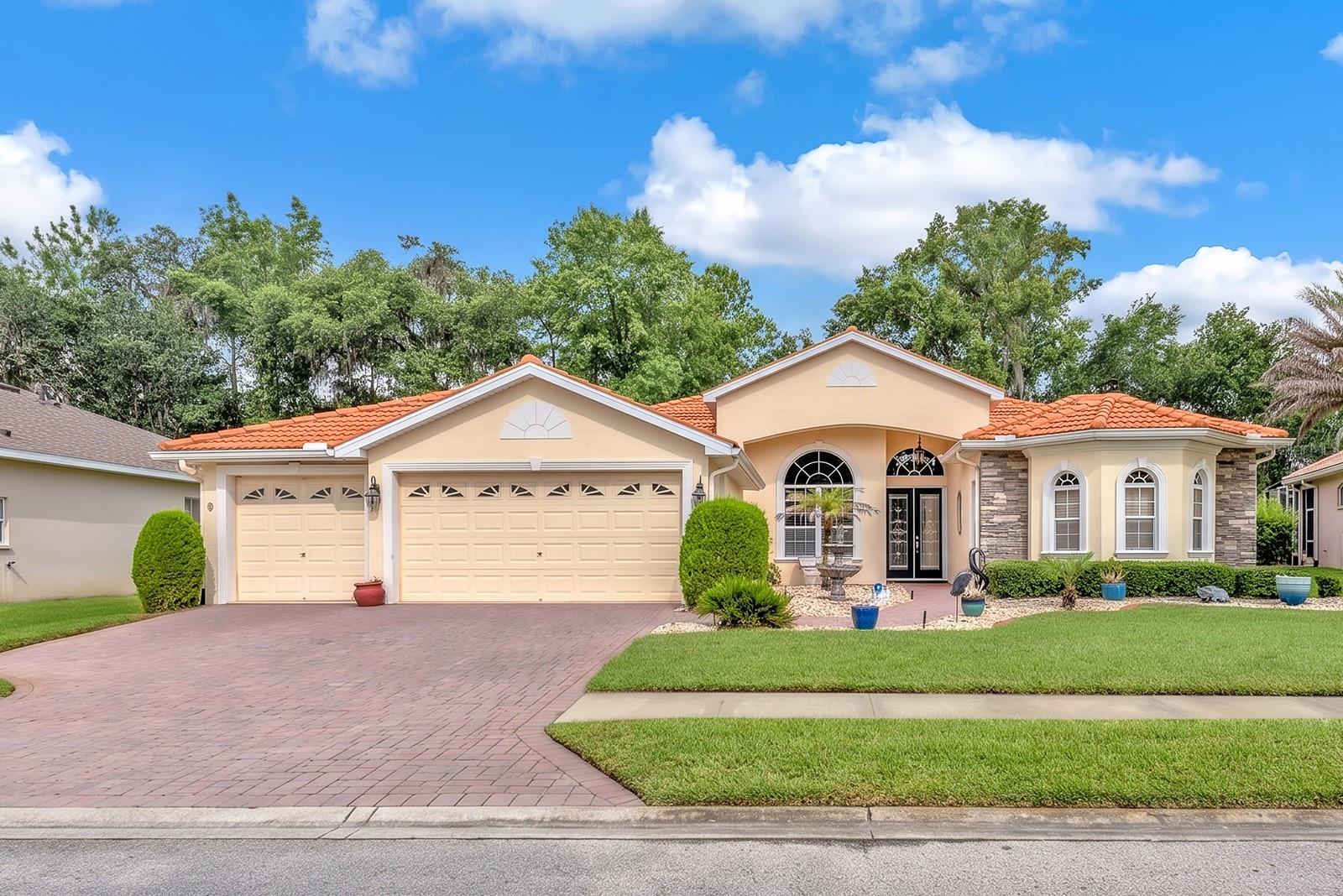 5151 Delacroix Dr photo 1