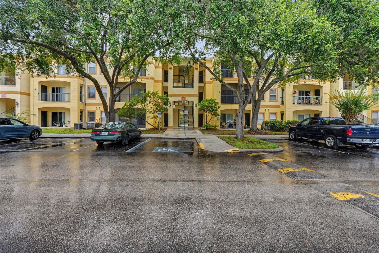 5602 Pinnacle Heights Cir #108 photo 1