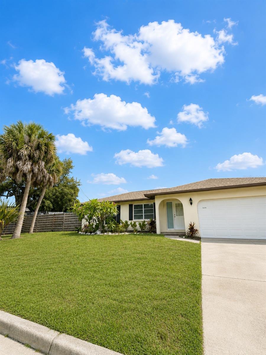 2428 Linwood Dr