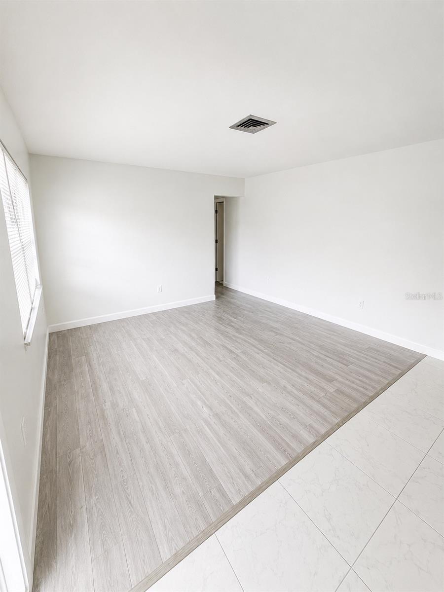 2428 Linwood Dr