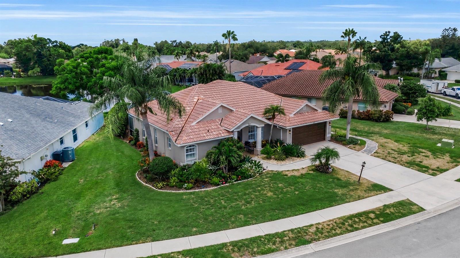 6817 Corral Cir