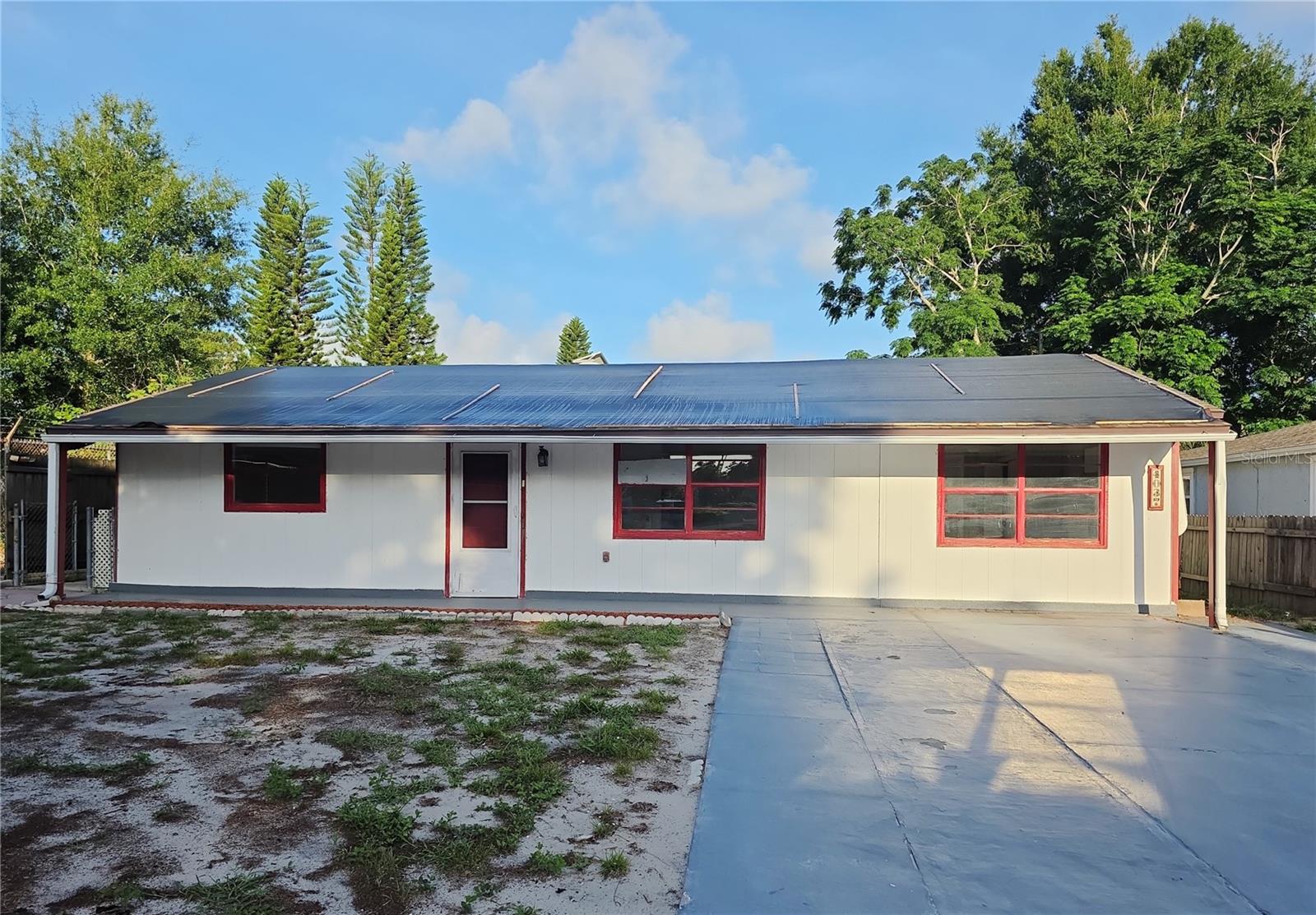 4037 Las Vegas Dr photo 1
