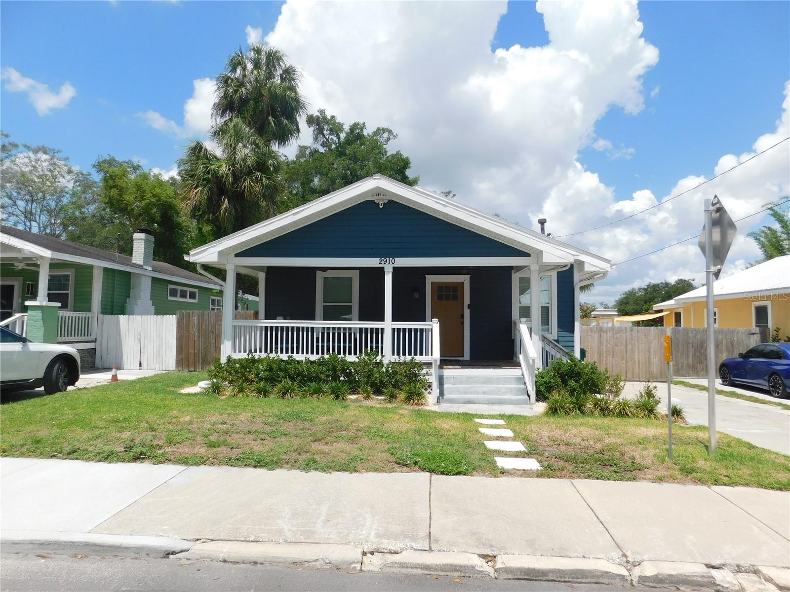 2910 N Ola Ave photo 1