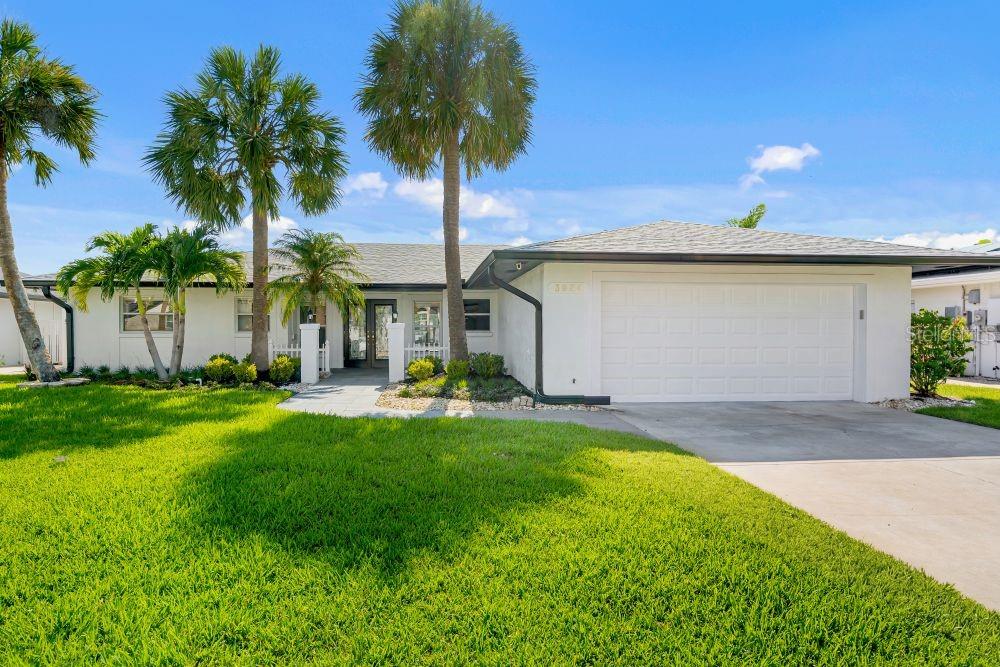3924 Versailles Dr