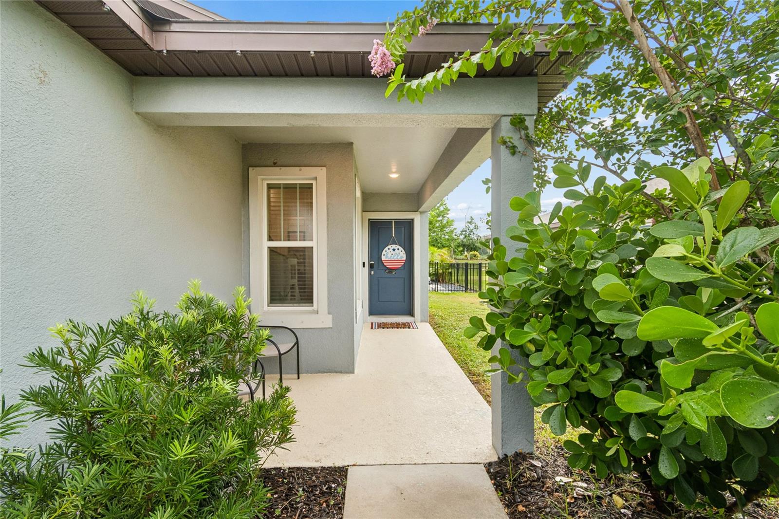 9047 Royal River Cir