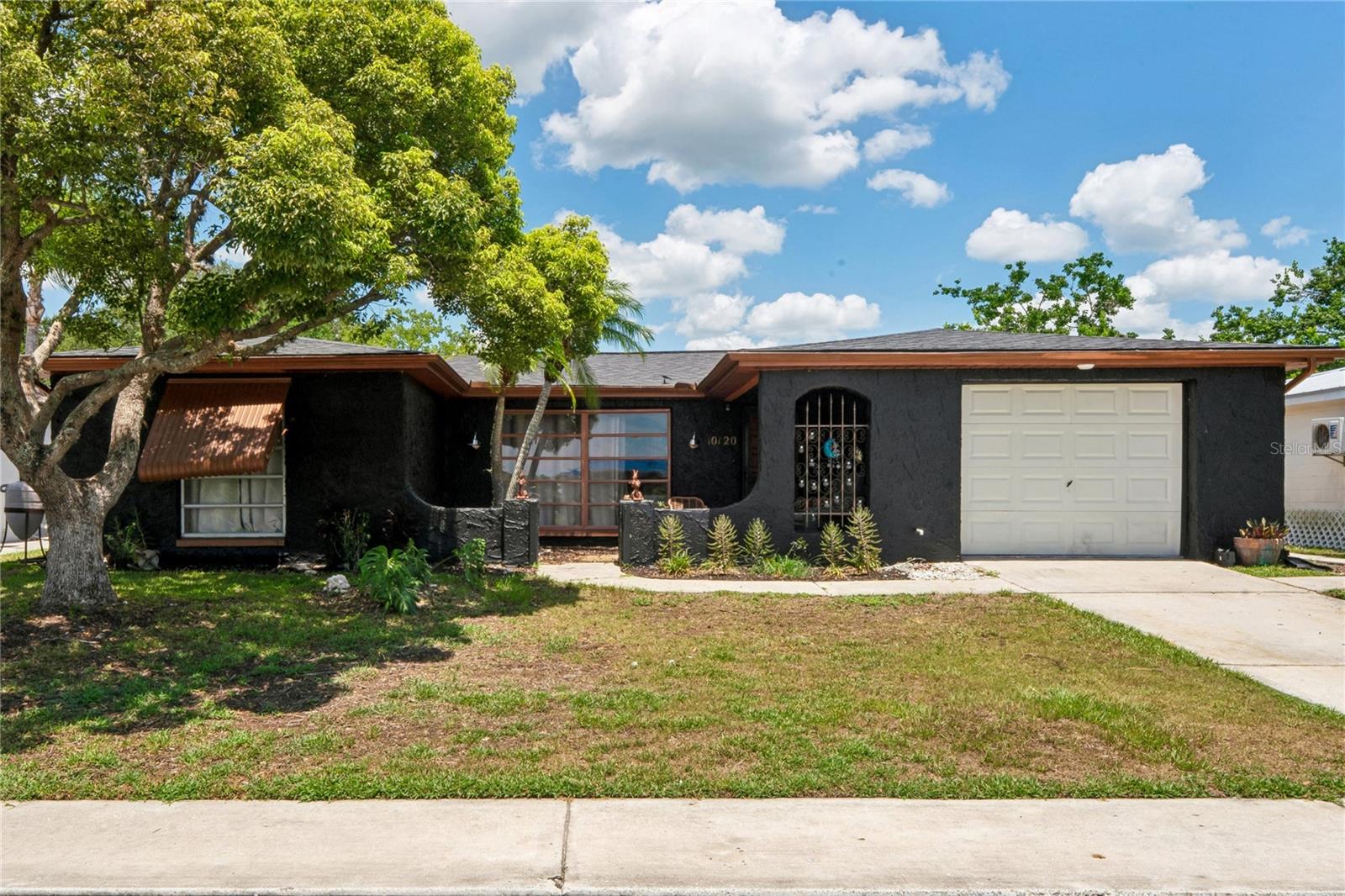 10120 Glen Moor Ln photo 1