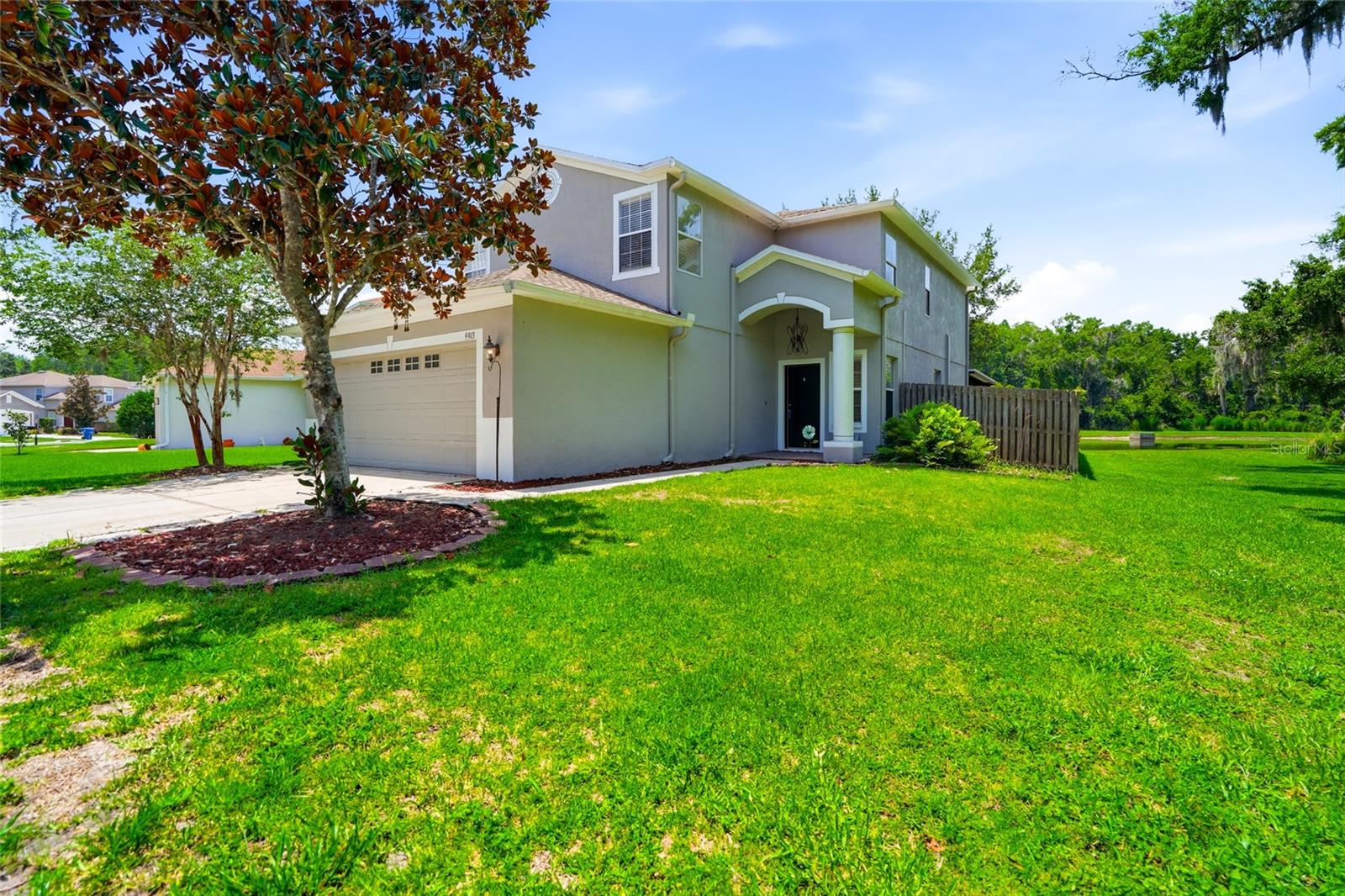 9913 Edmonton Dr photo 1