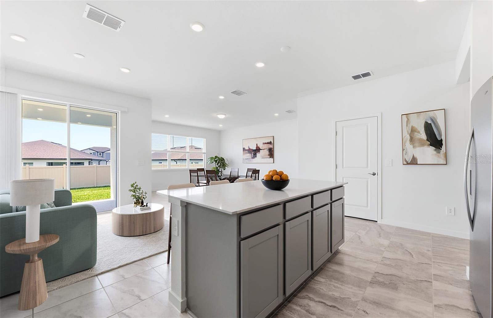 9804 Redwood Heights Loop