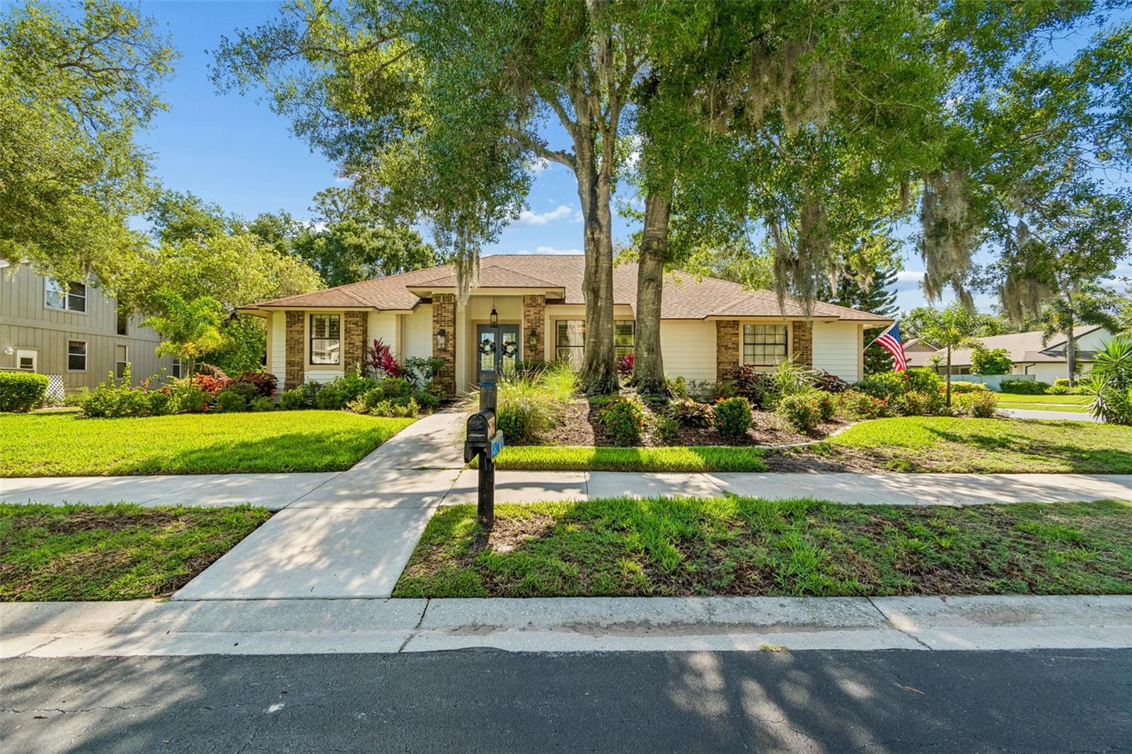 4627 Trails Dr photo 1