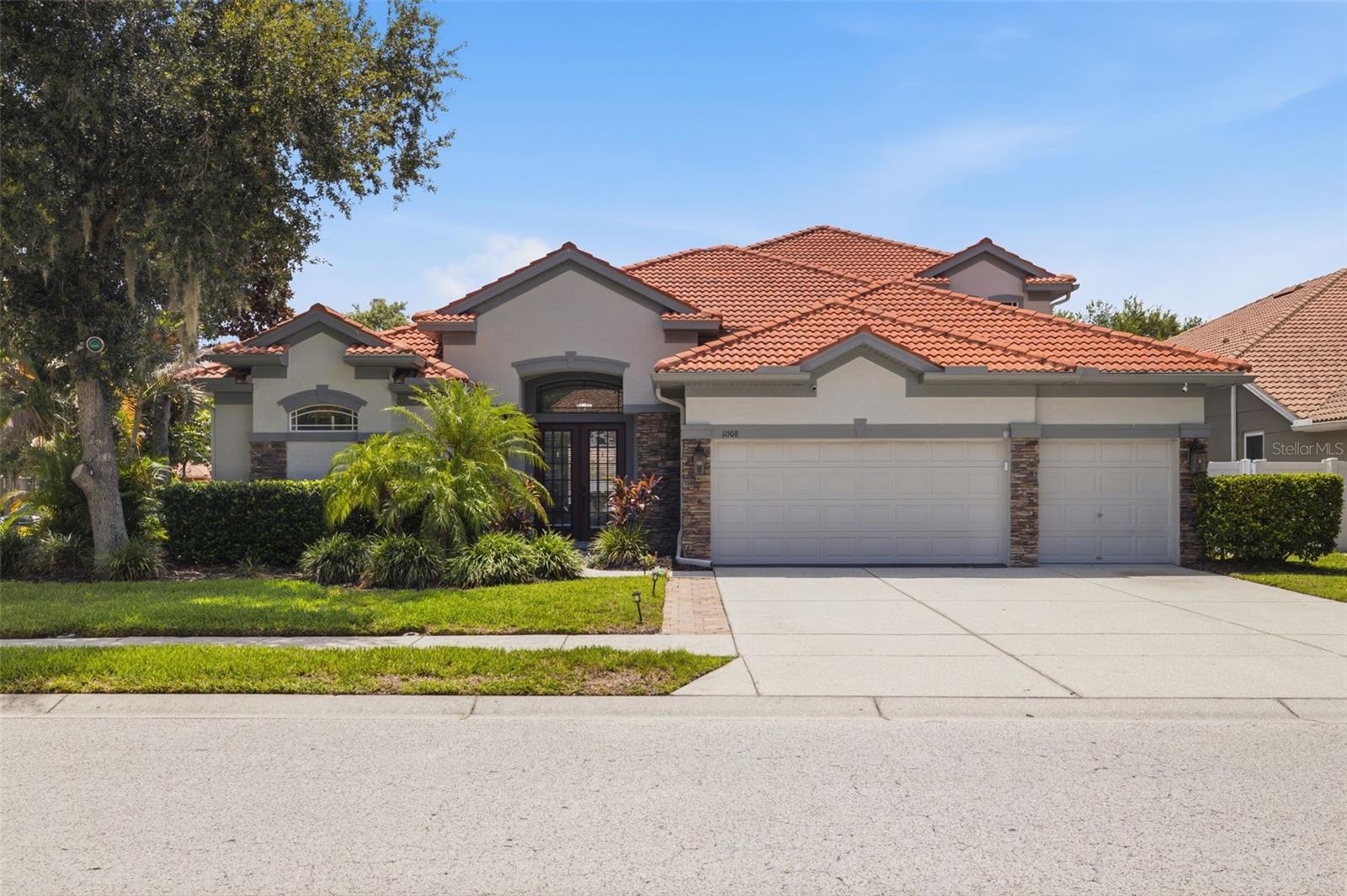 11508 Oyster Bay Cir photo 1