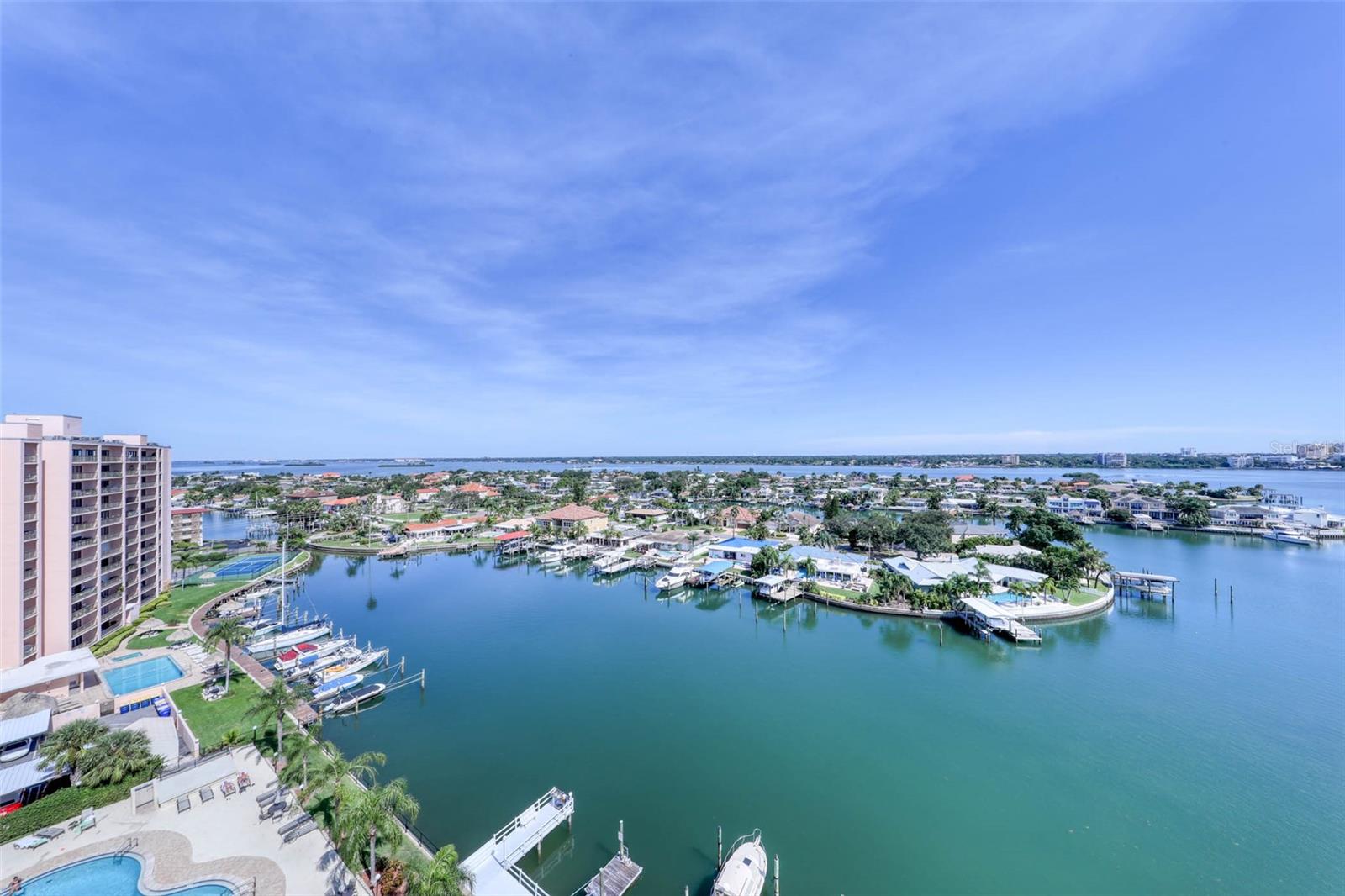 31 Island Way #1404