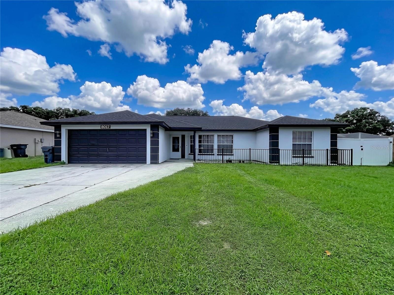 8017 Glenridge Ln