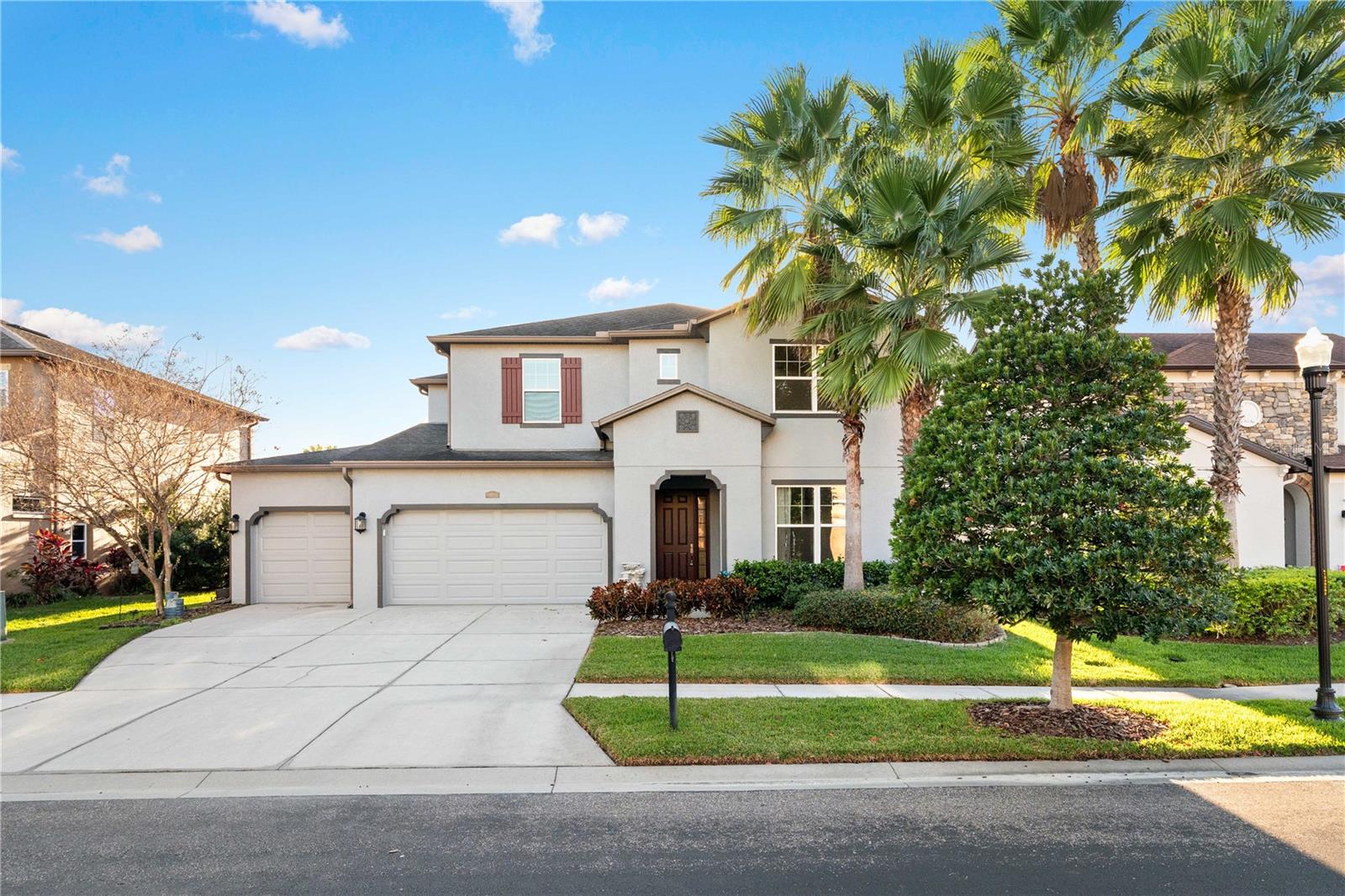 4522 Scarlet Loop photo 1