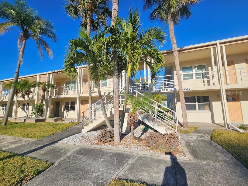 4565 Duhme Rd #207