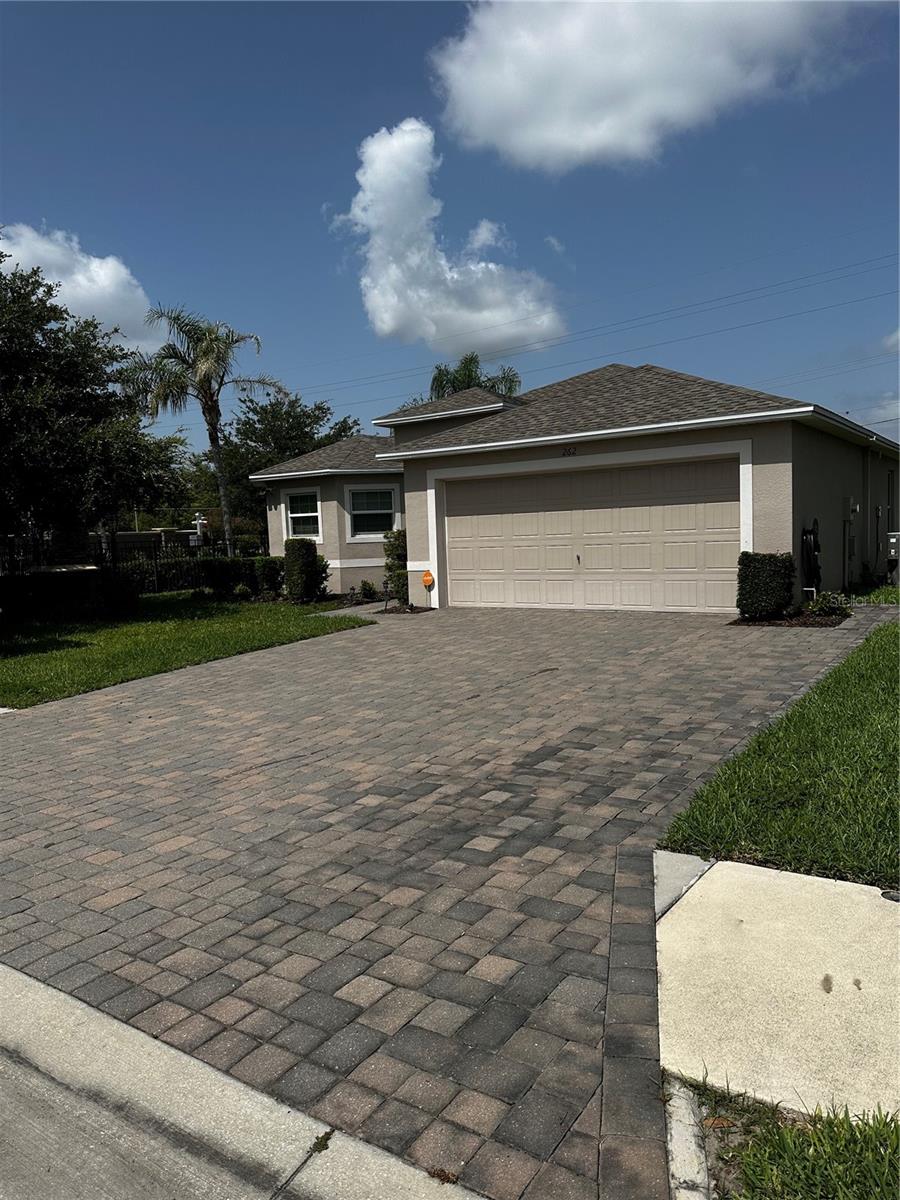 262 Lake Mariana Pl