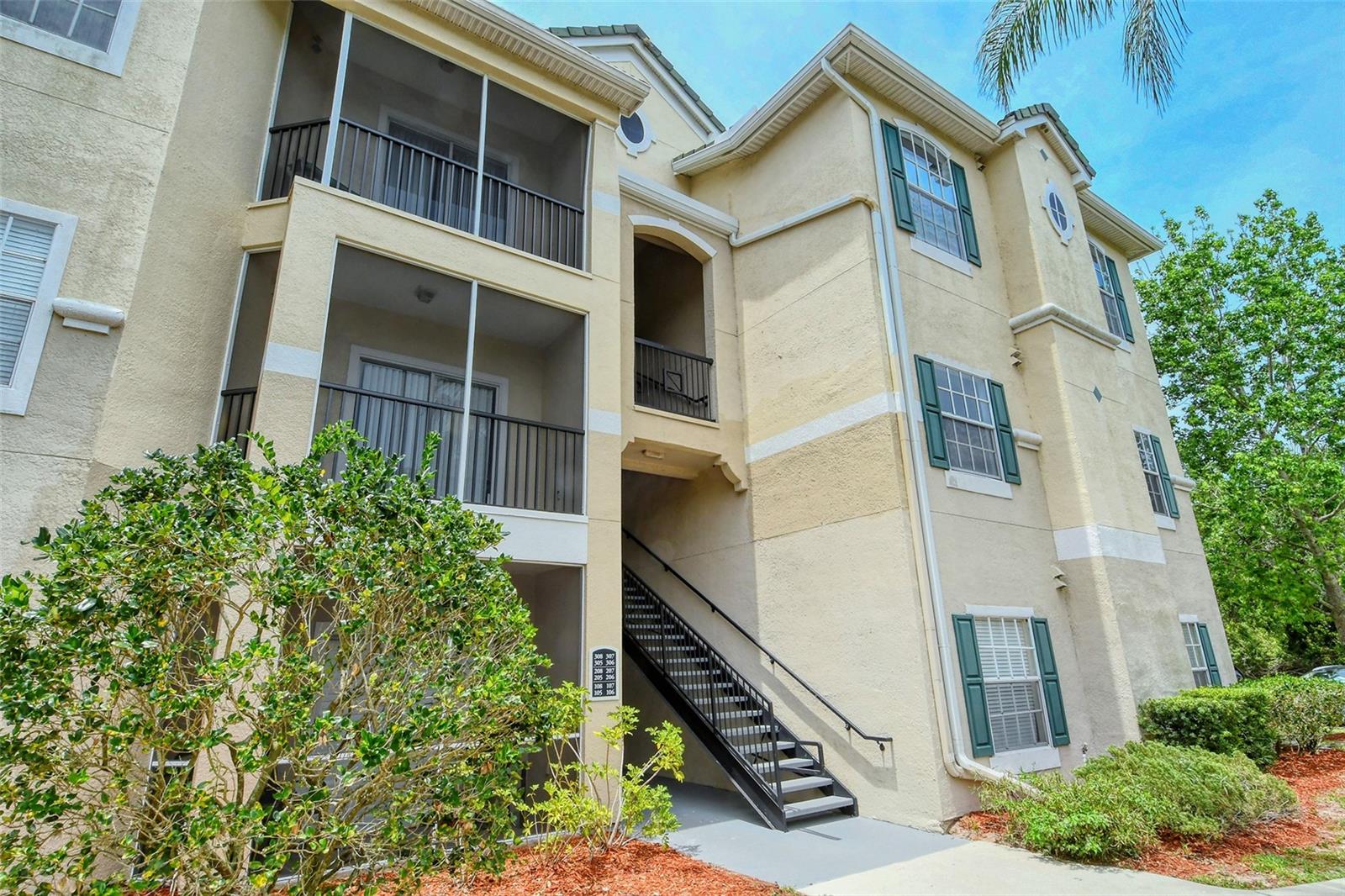 5160 Northridge Rd #107