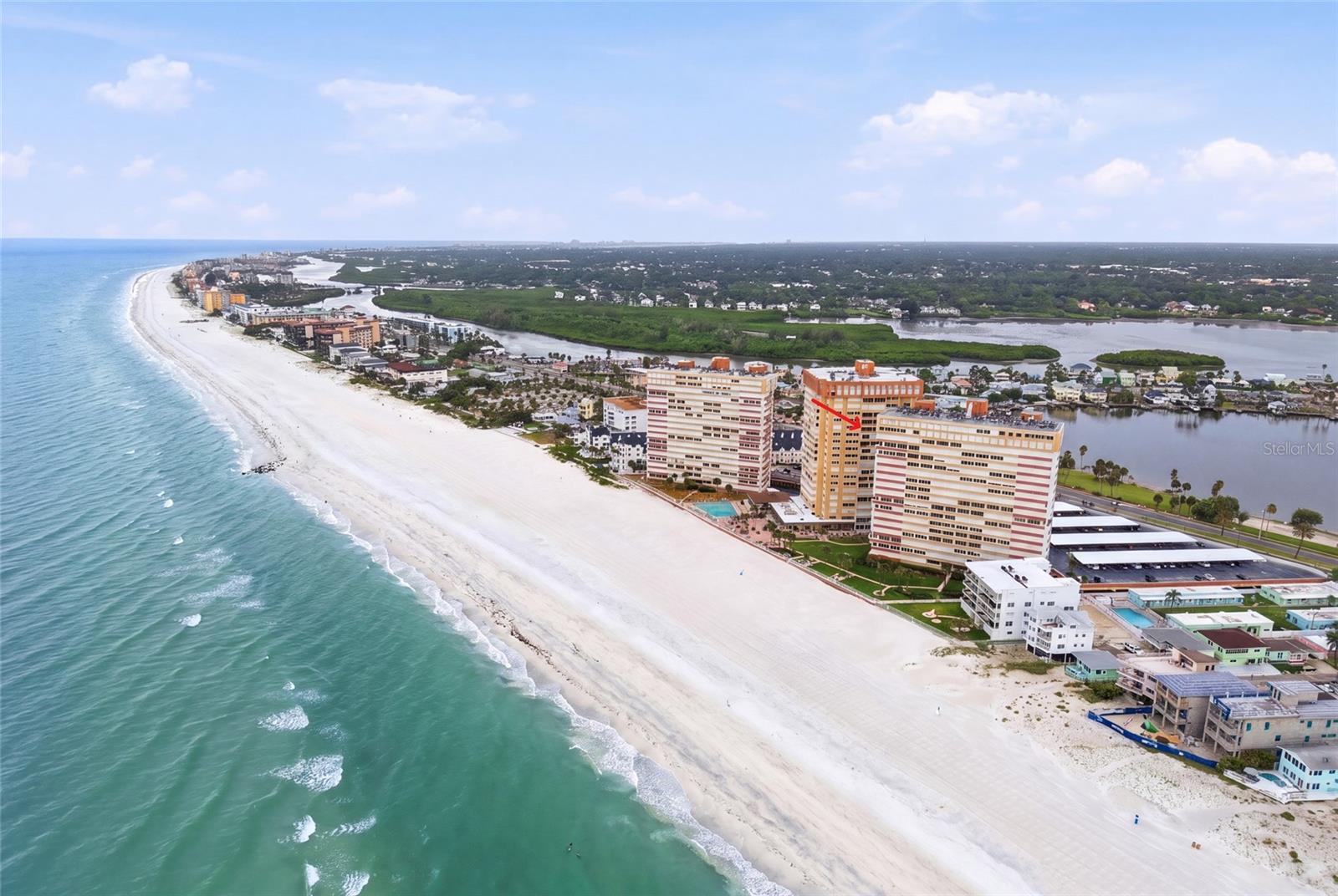 17920 Gulf Blvd #1502 photo 1