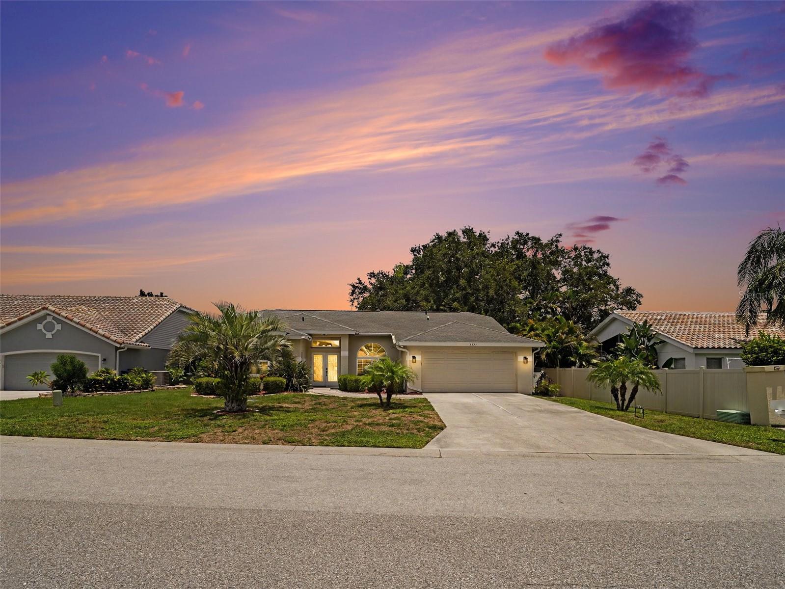 5325 Gardens Dr photo 1