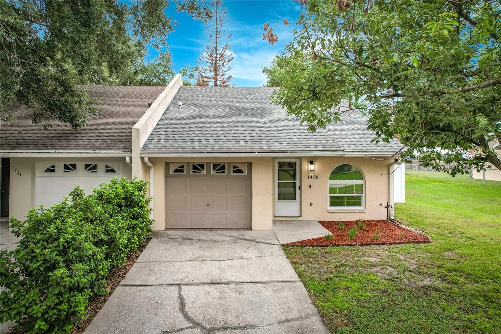 1436 Shirley Dr