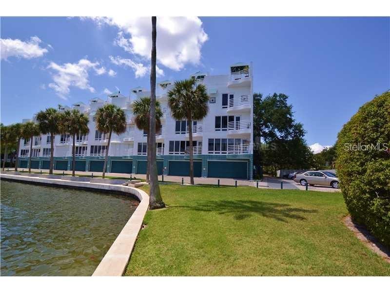4950 Bayshore Blvd #28