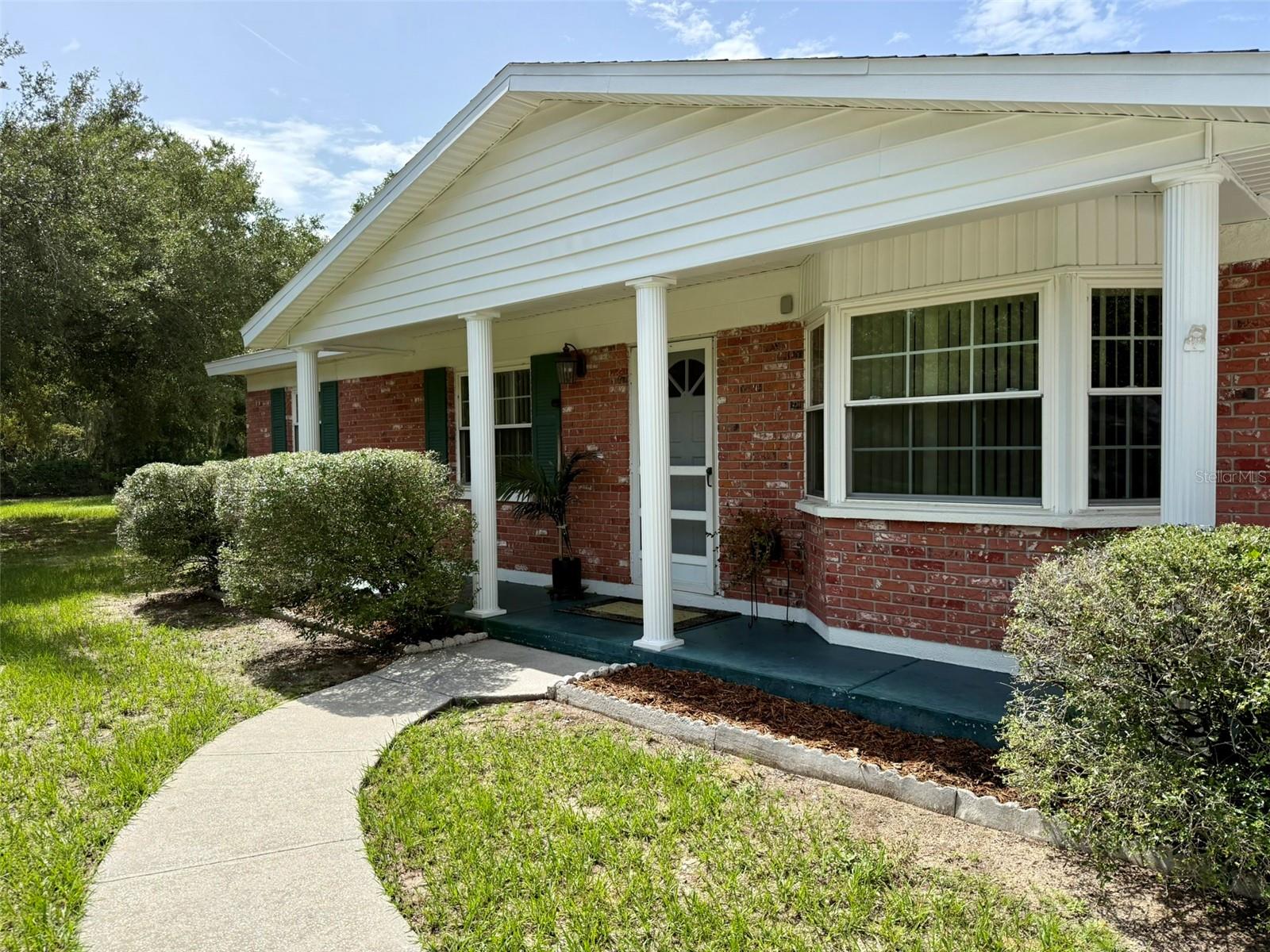 11215 Russell Dr photo 1