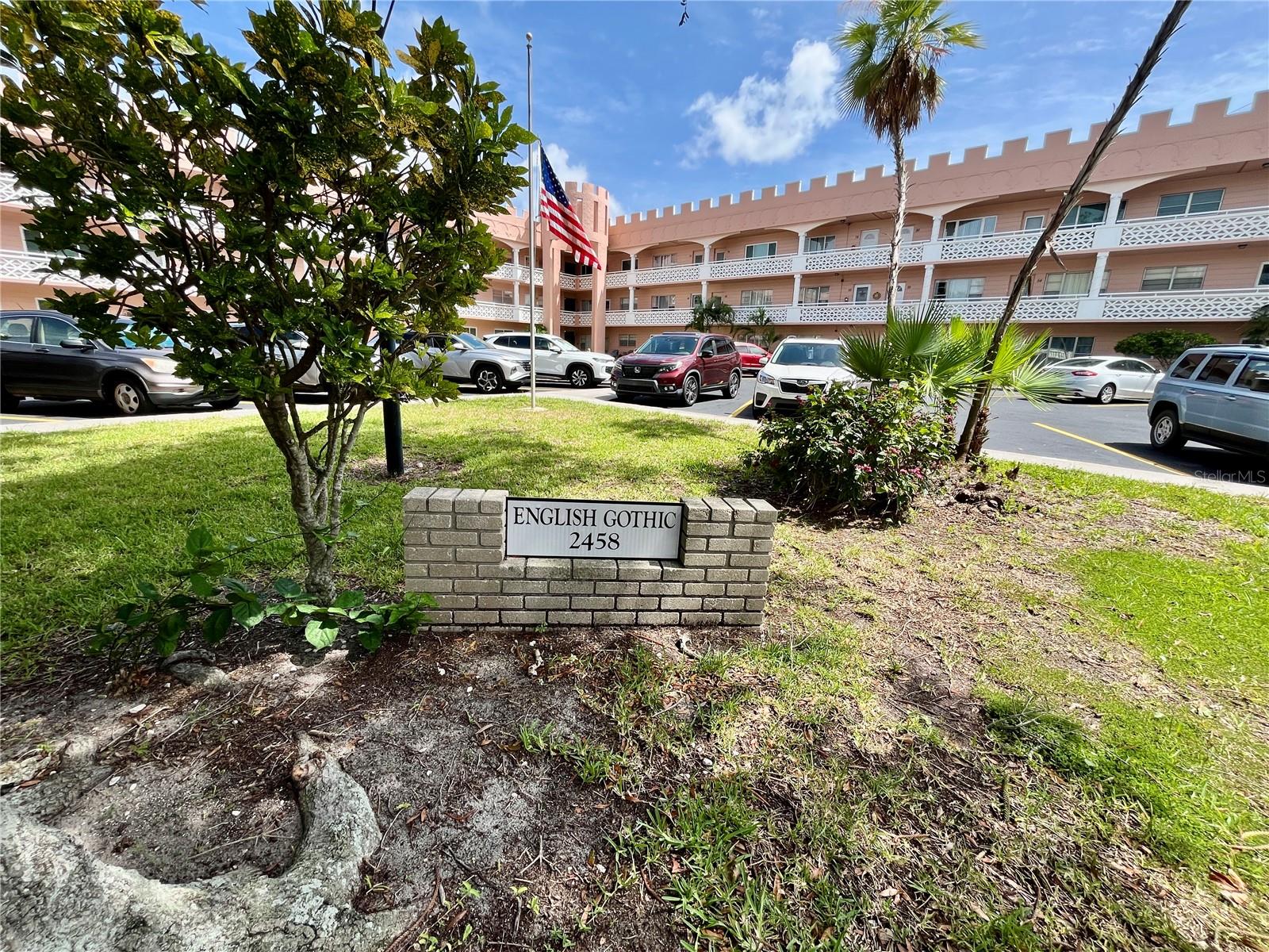 2458 Columbia Dr #28
