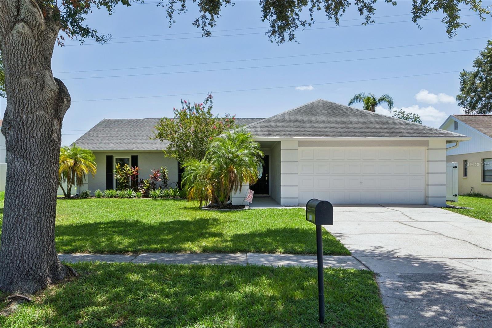 16117 Pebblebrook Dr photo 1