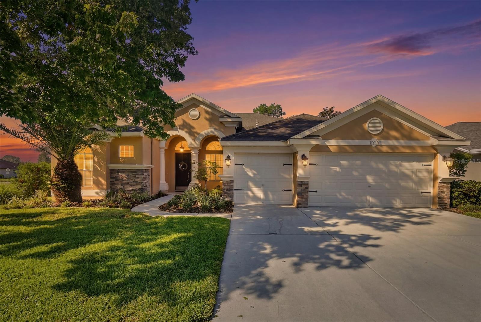 12903 Drakefield Dr photo 1