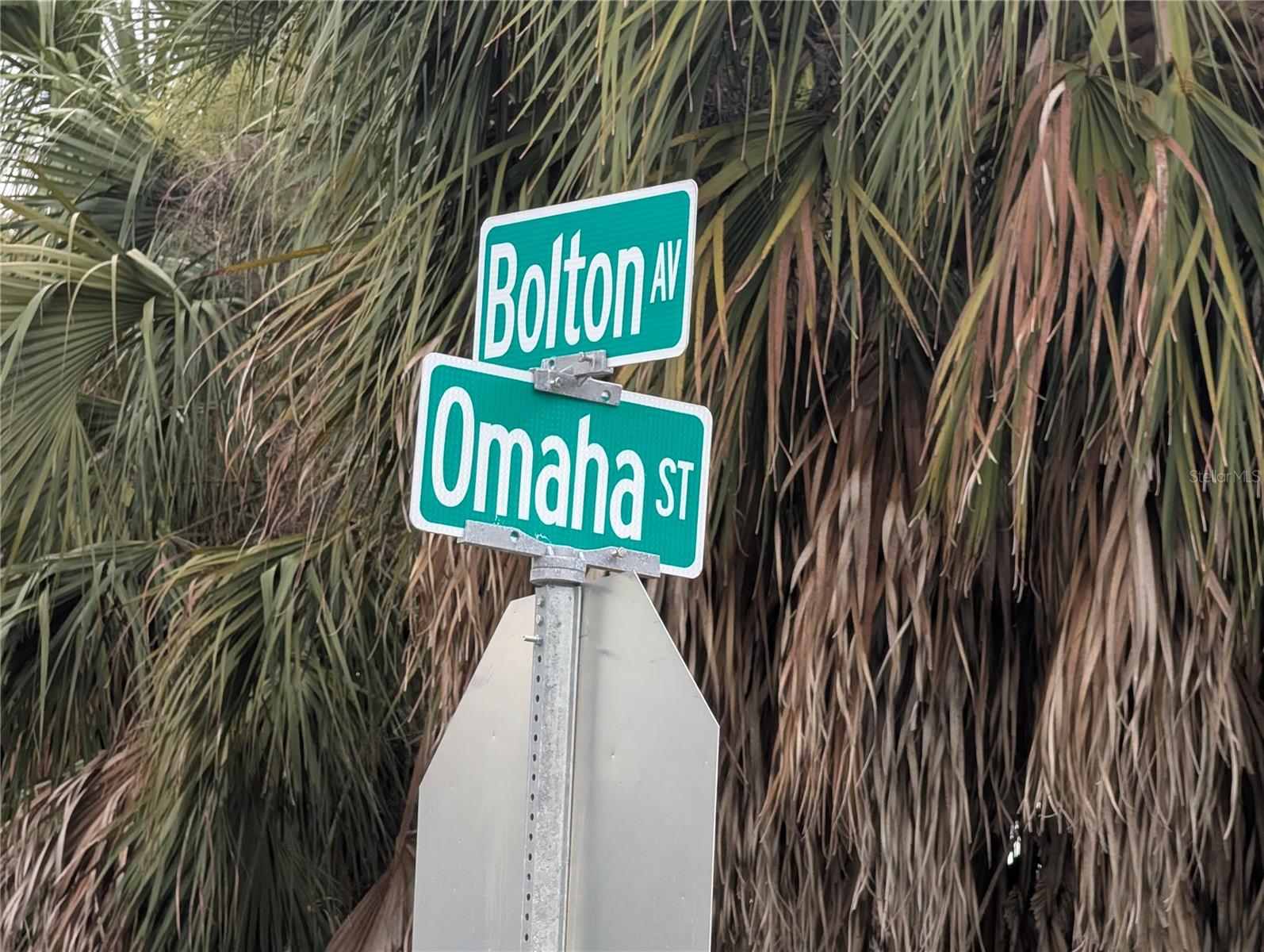 00 Bolton Ave