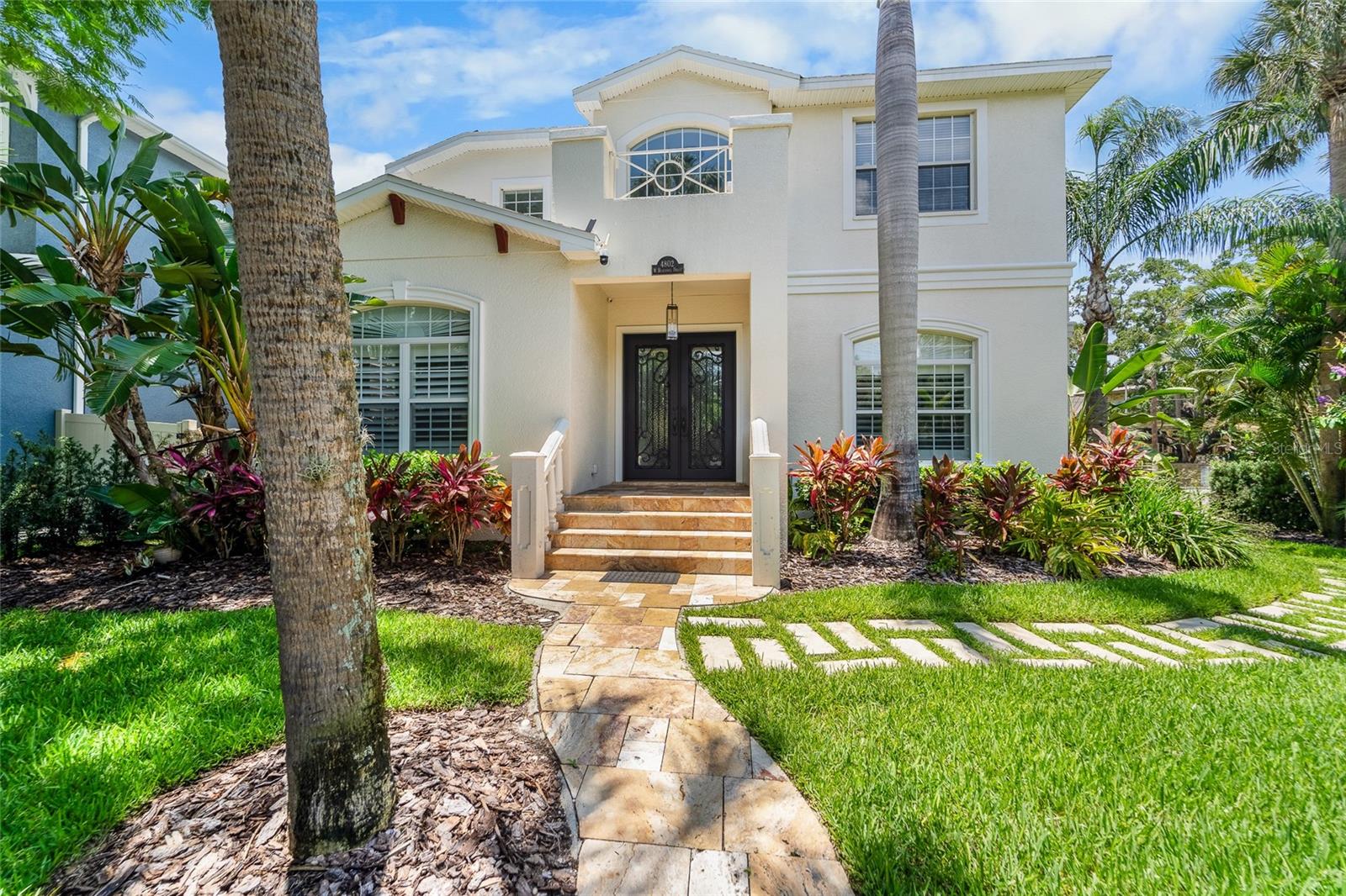 4802 W Beachway Dr