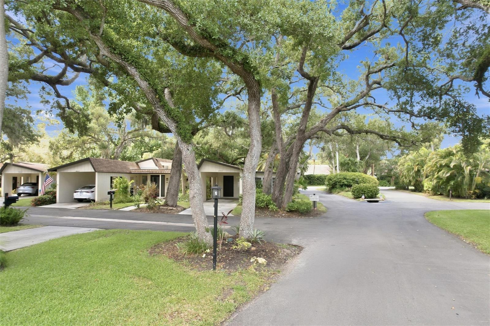 6947 Woodwind Dr #77