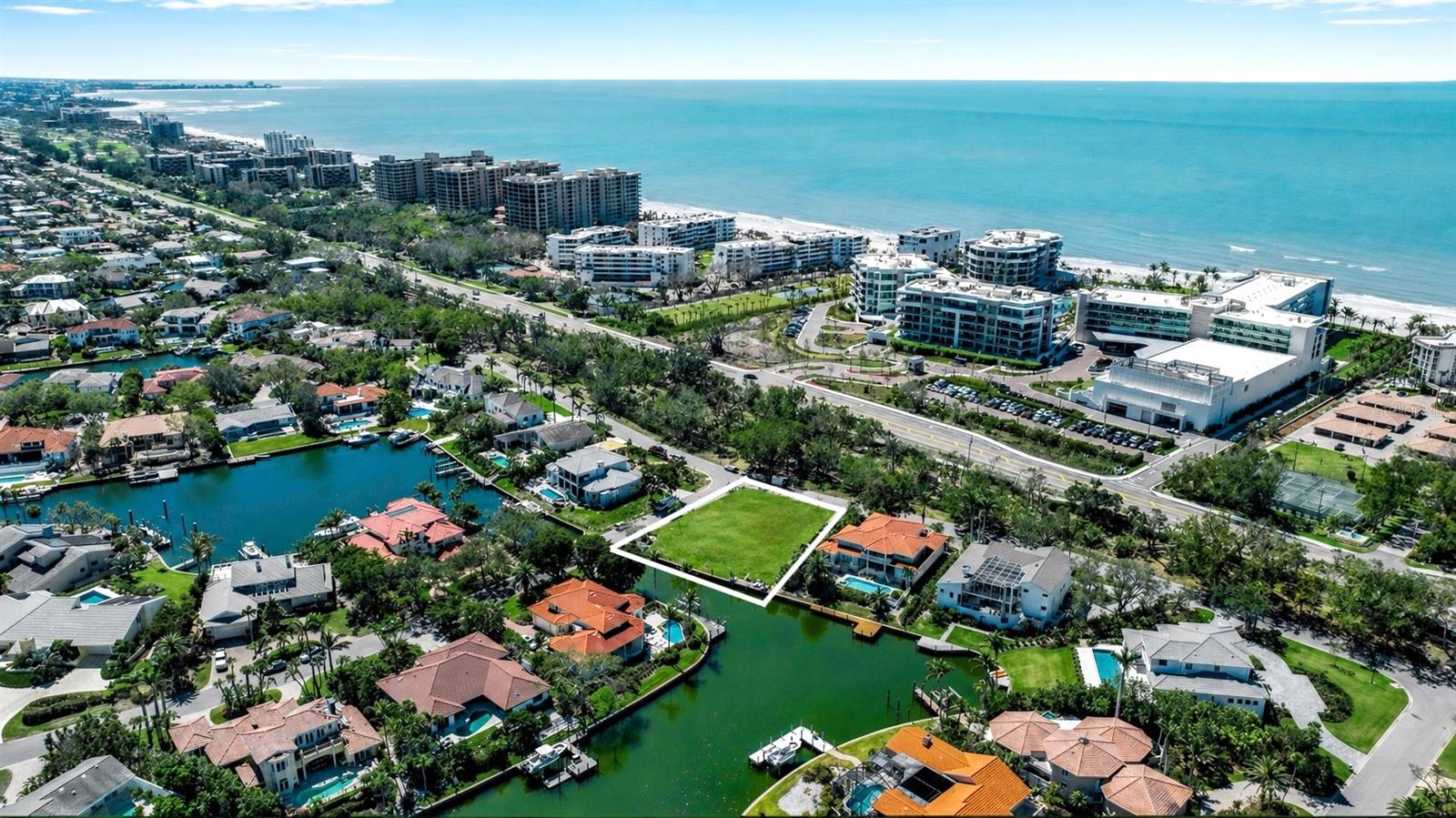 1600 Harbor Sound Dr