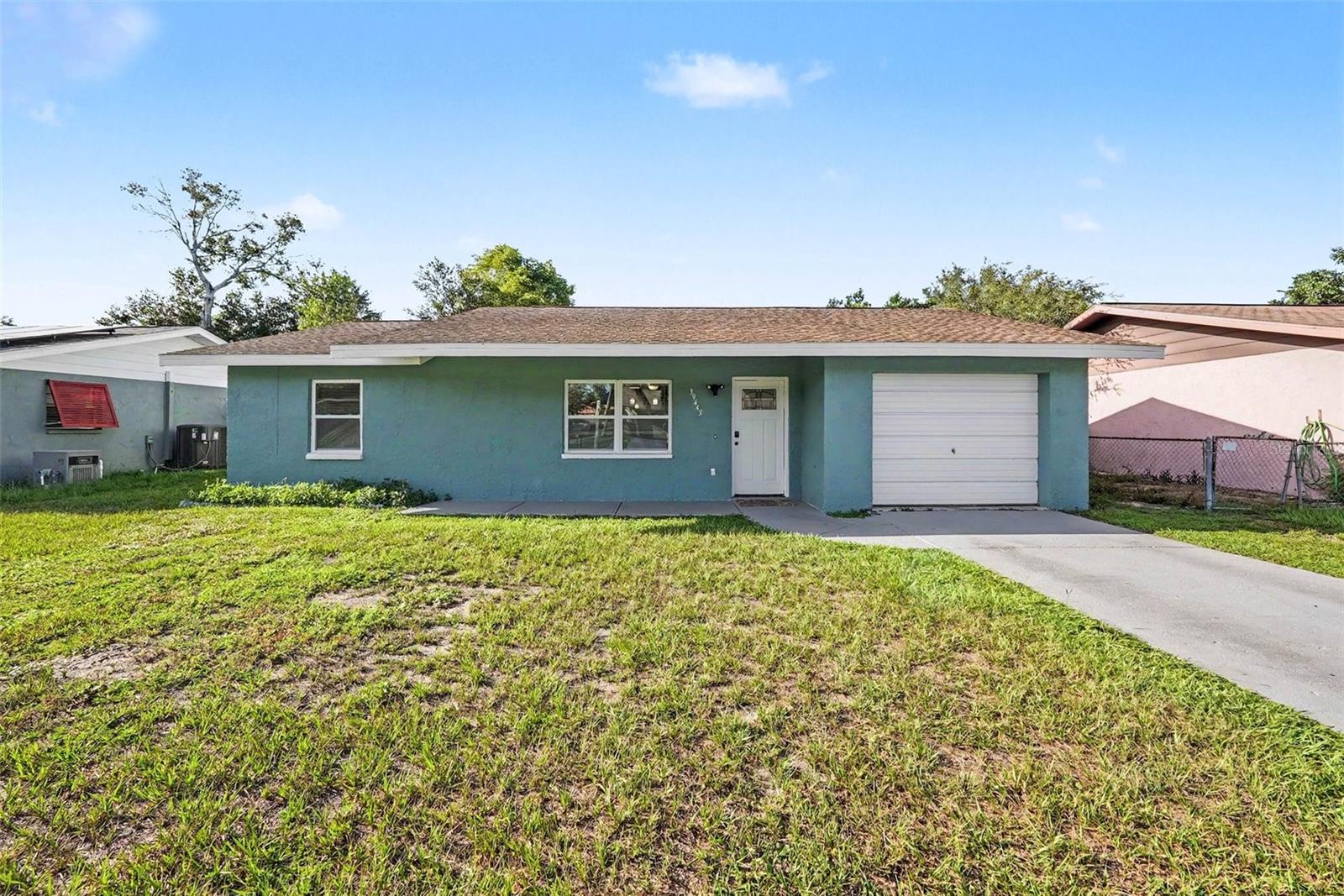 39443 8th Ave photo 1