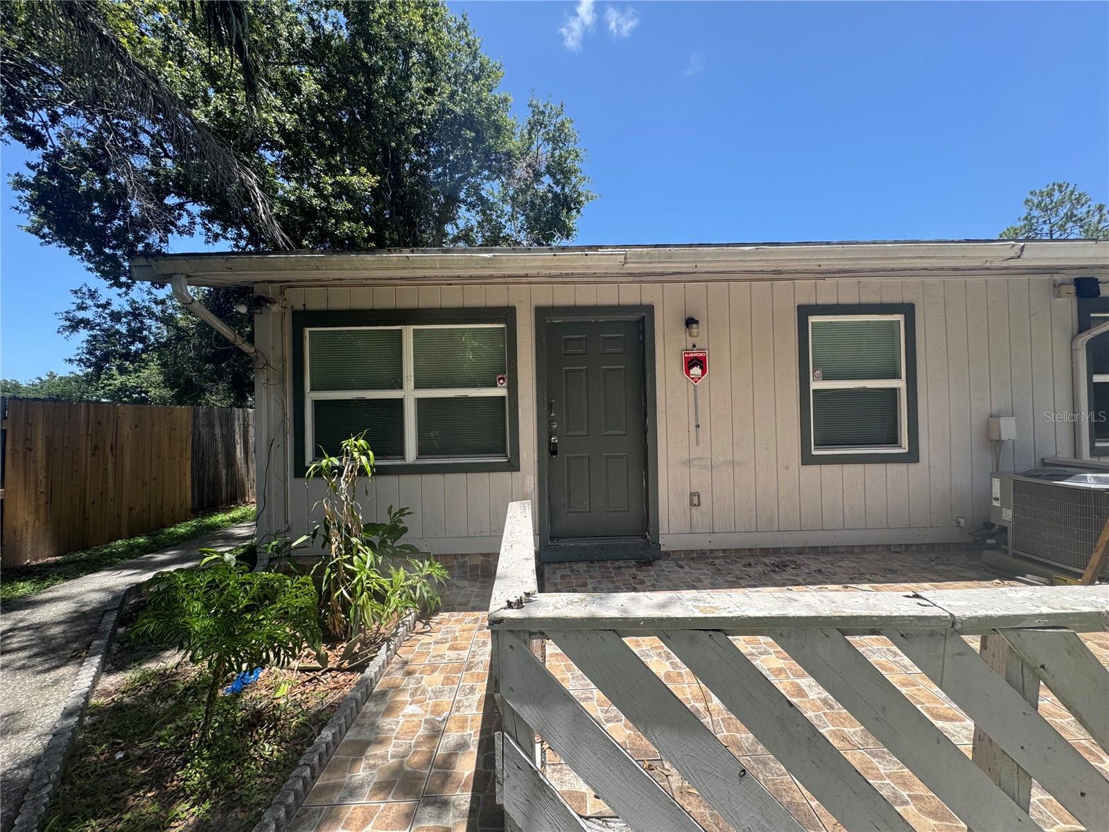 8508 Channelview Cir photo 1
