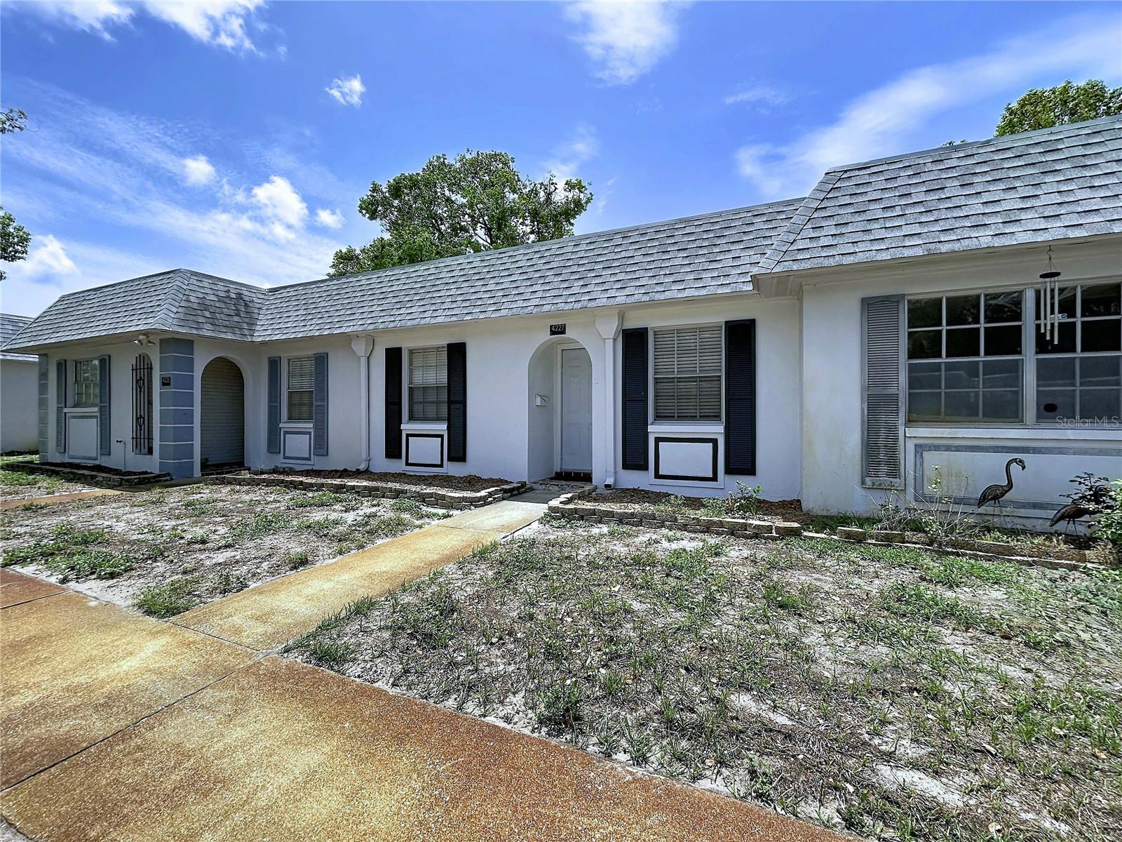 4227 Sheldon Pl #-
