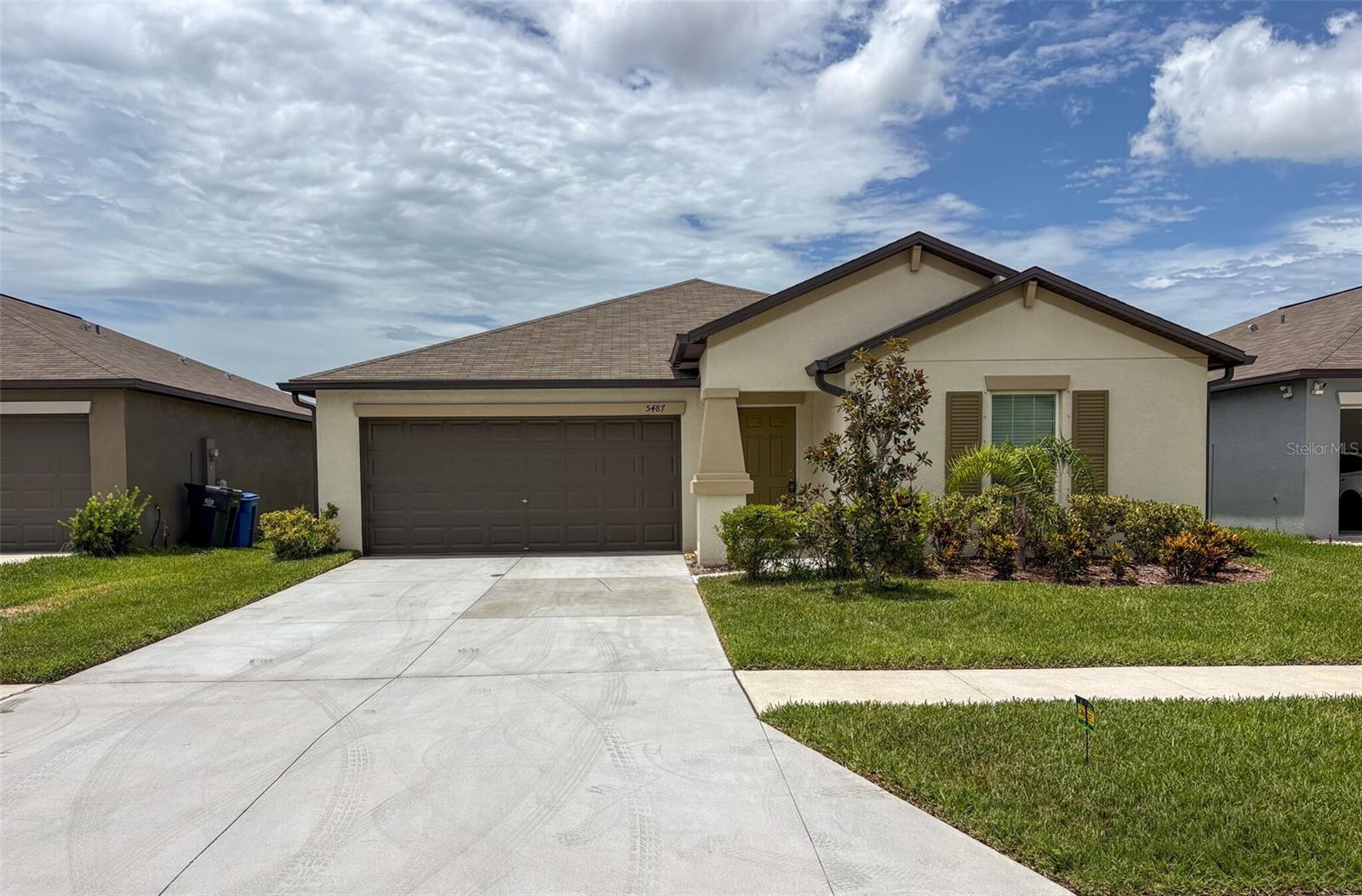 5487 Blue Azure Dr