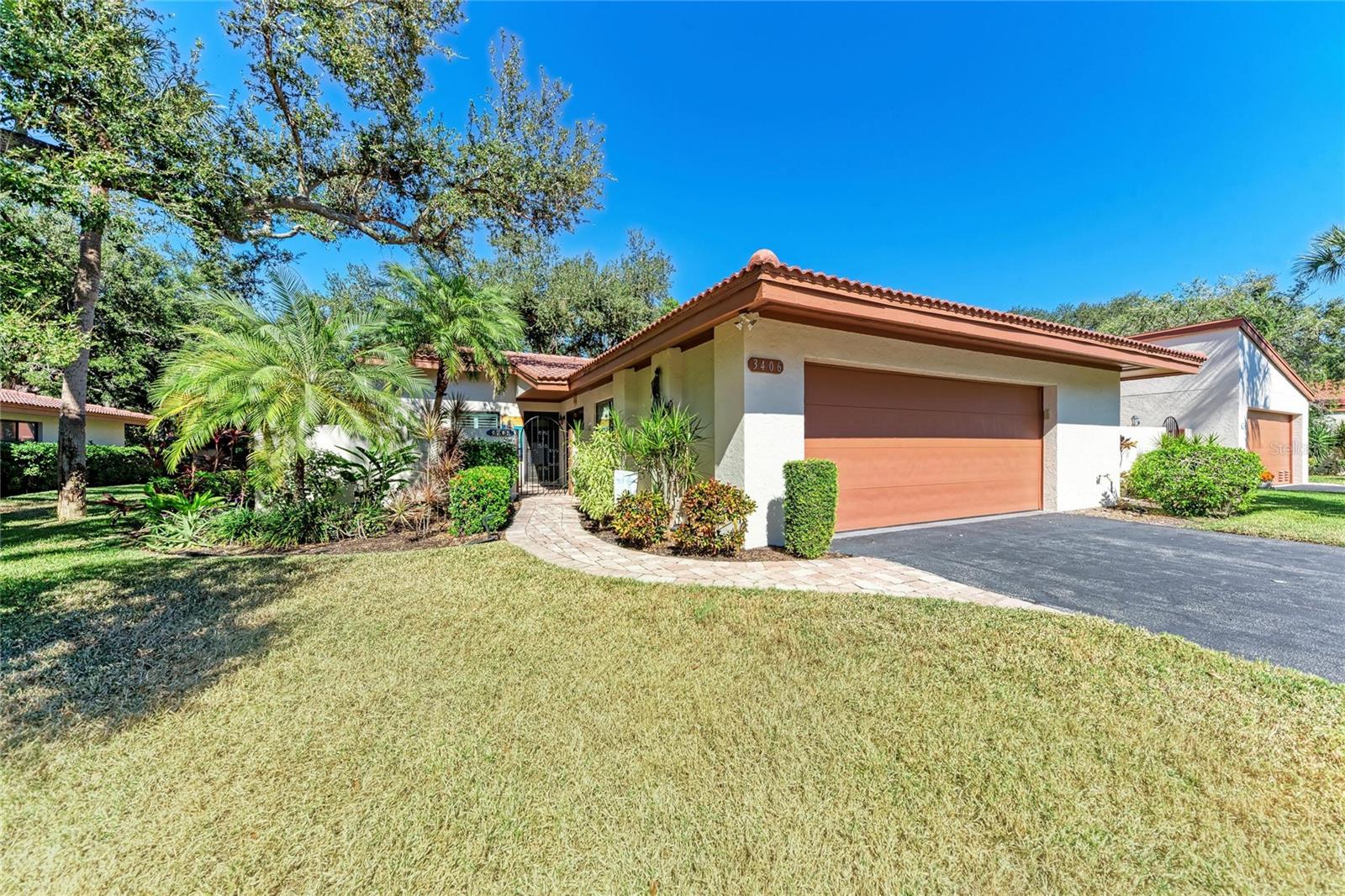 3406 Falcon Pl