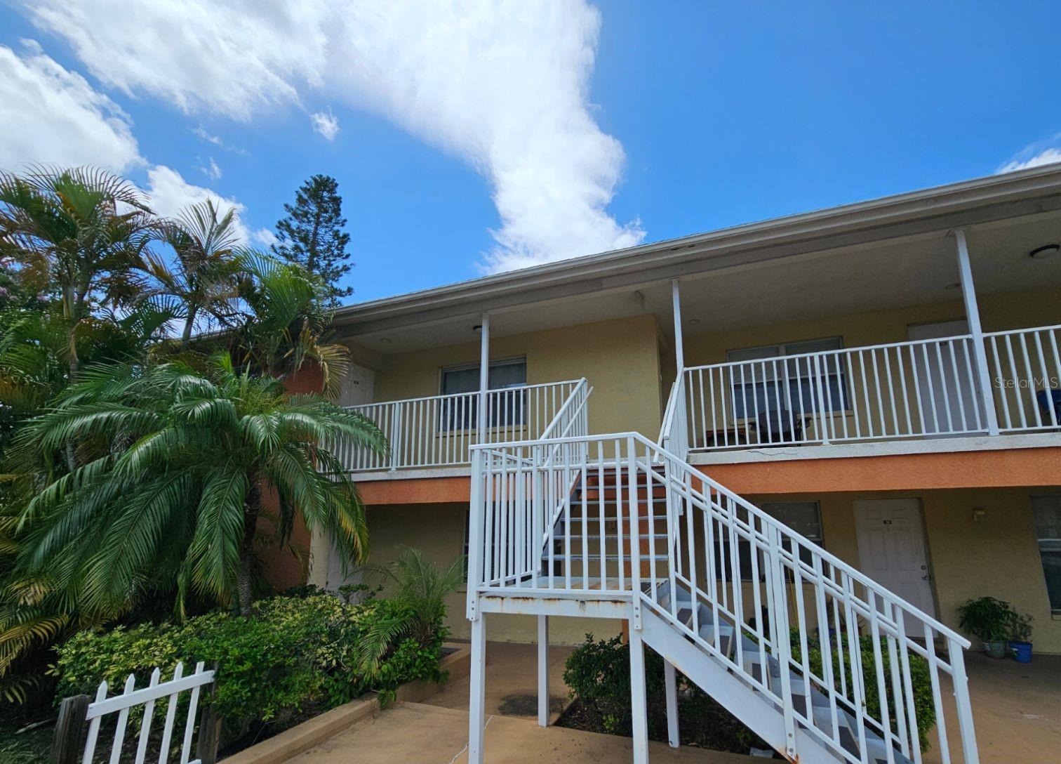 117 N Evergreen Ave #201 photo 1