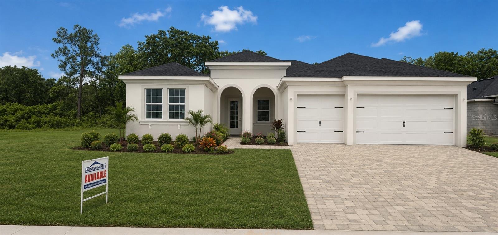 704 Estates Blvd photo 1