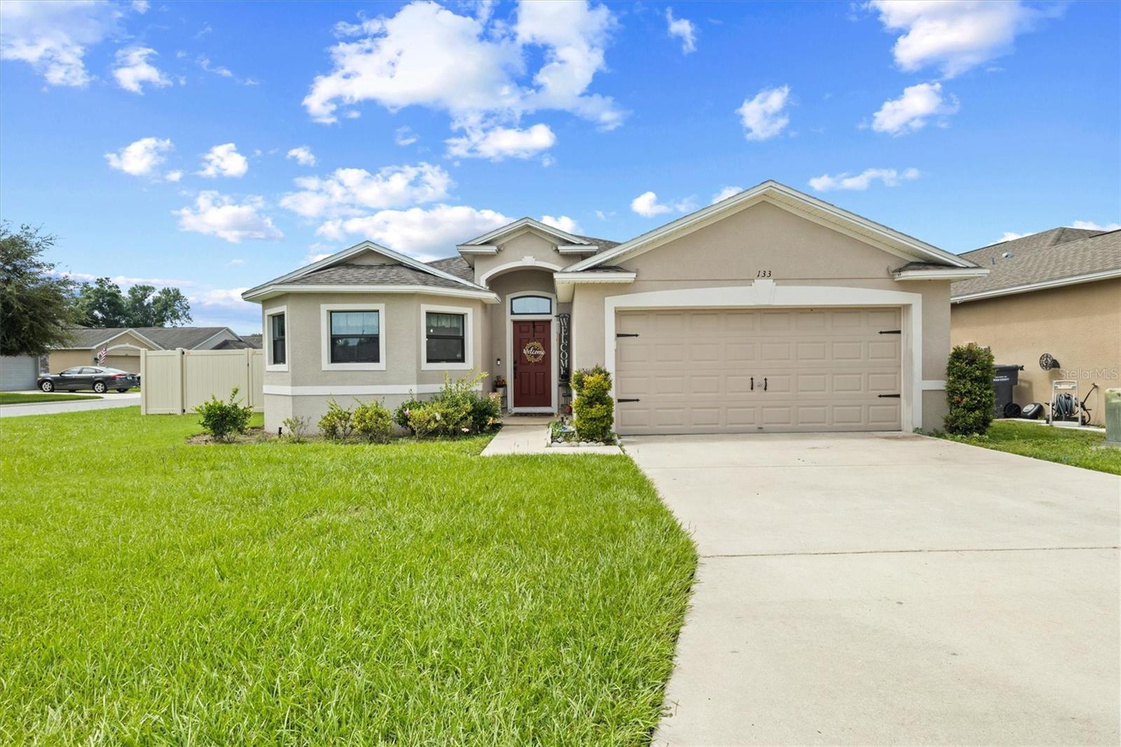 133 Crossing Dr photo 1