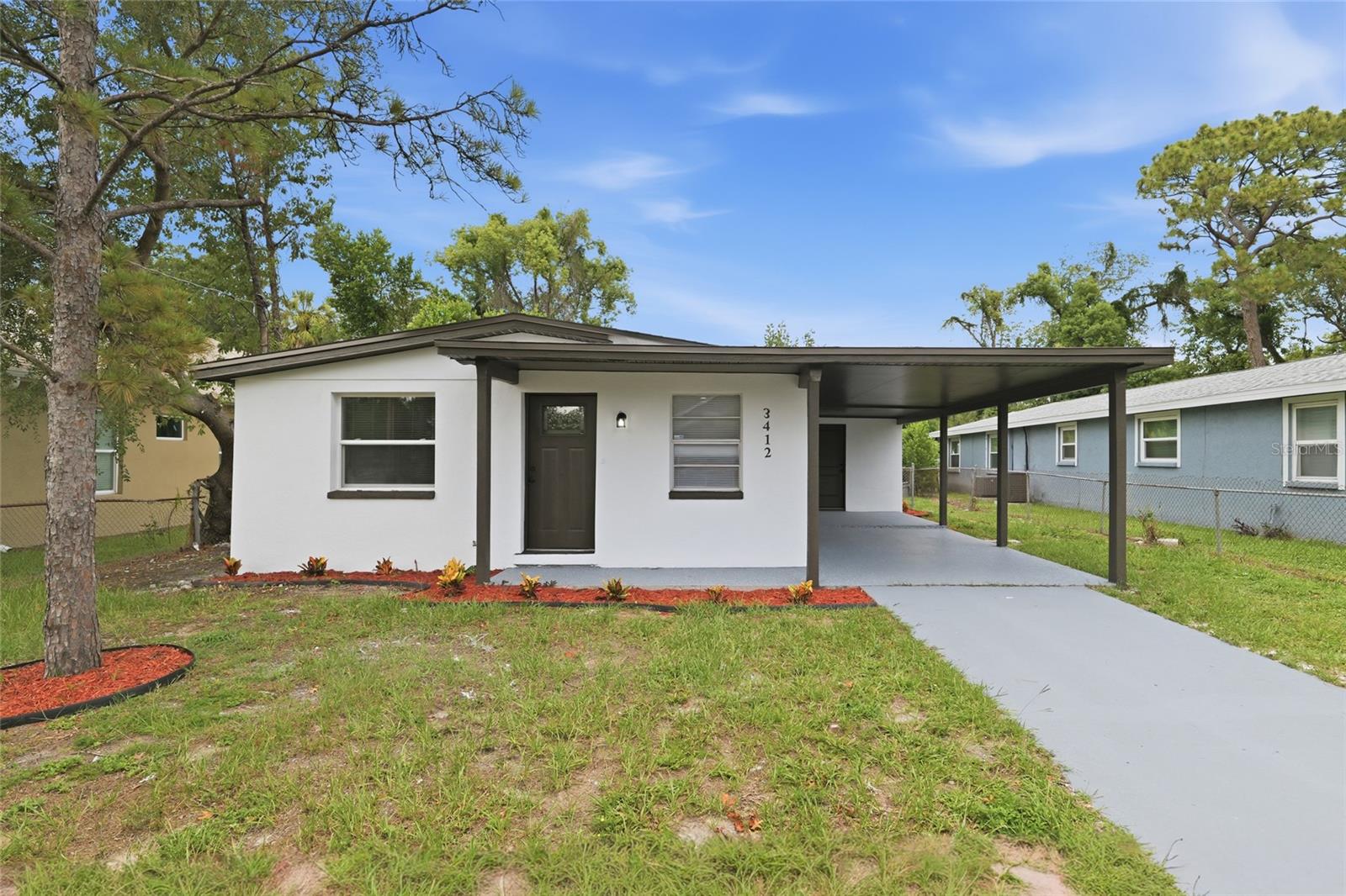 3412 E Henry Ave photo 1