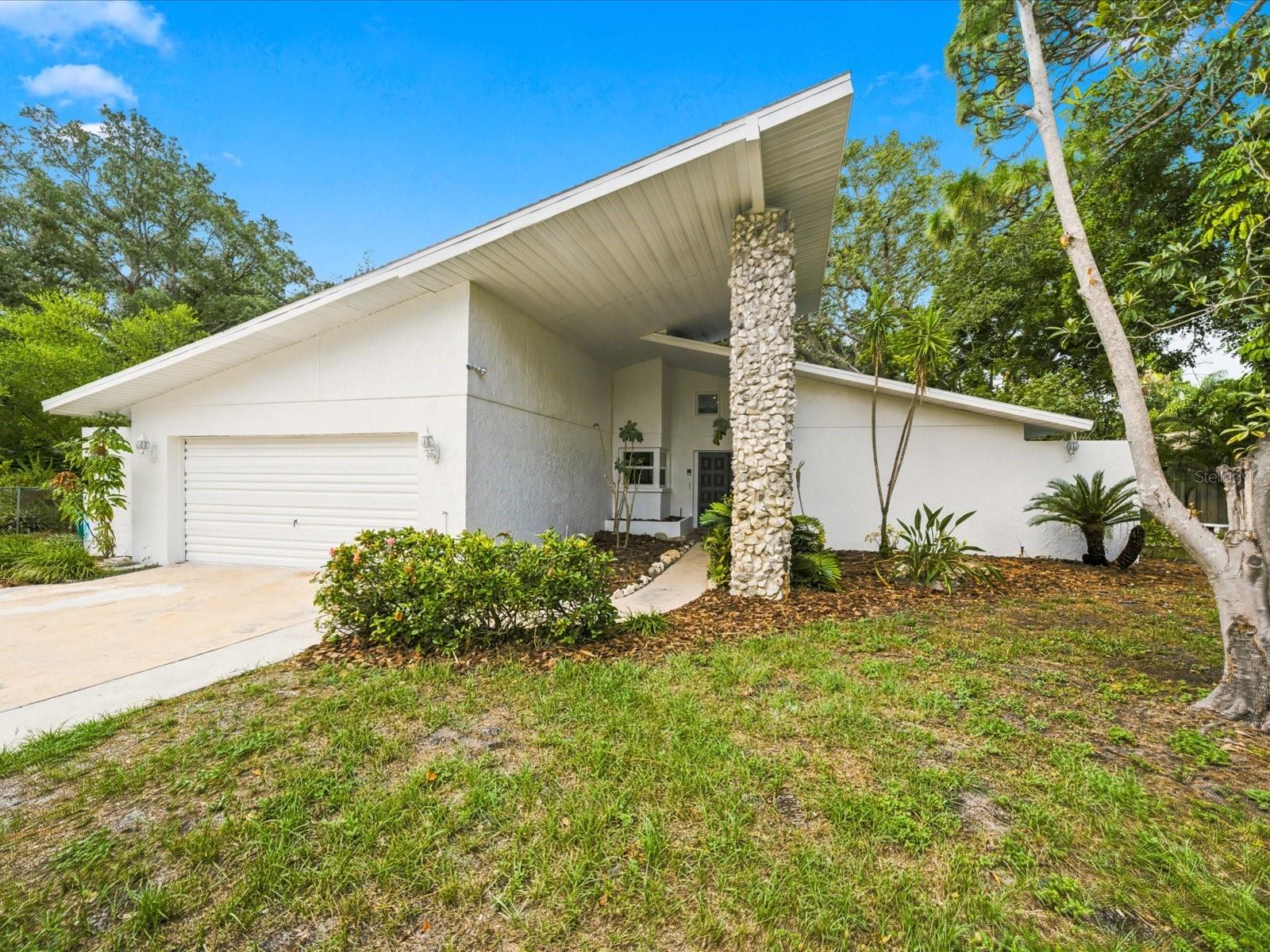 419 Wayfarer CT photo 1