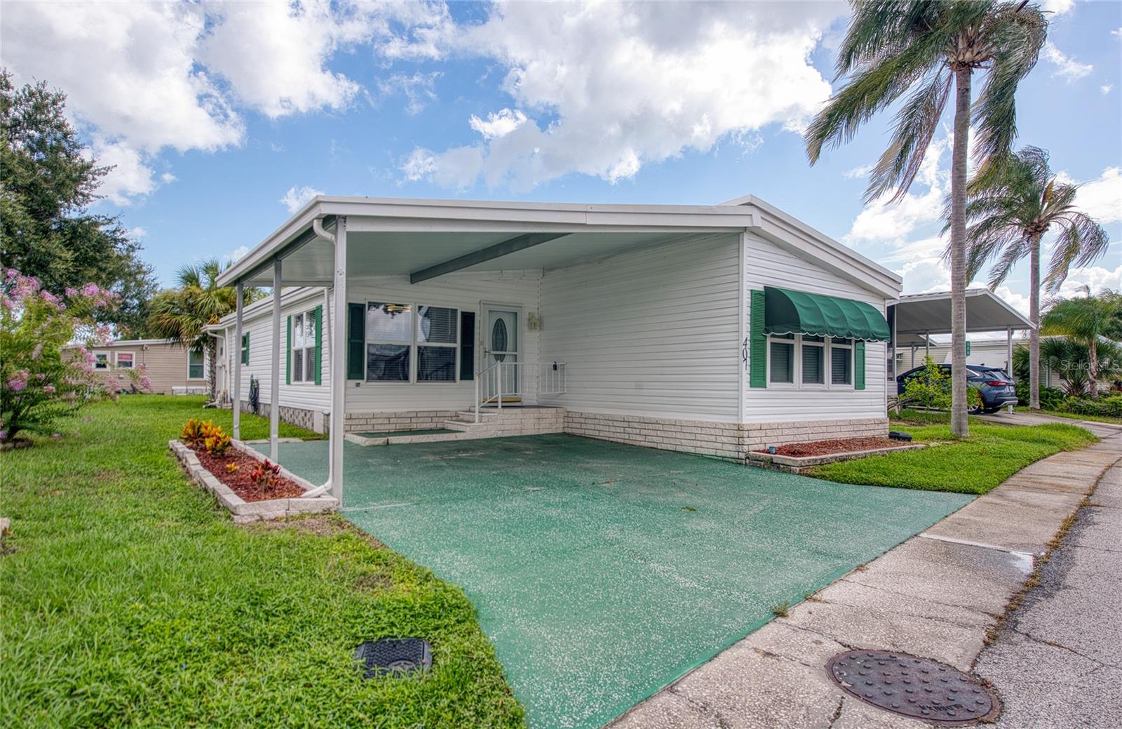 407 Dolphin Dr S photo 1