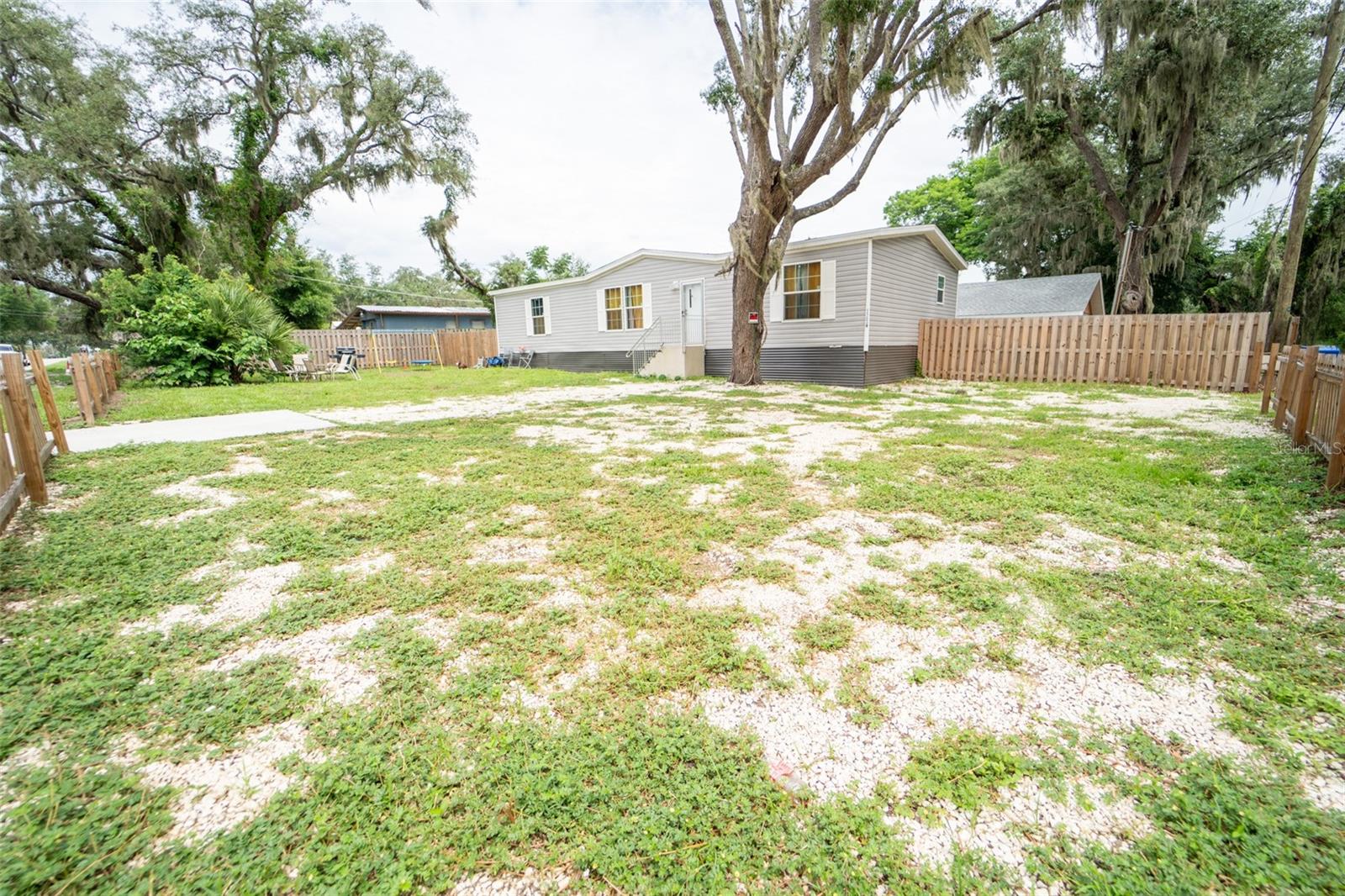11634 McMullen Loop